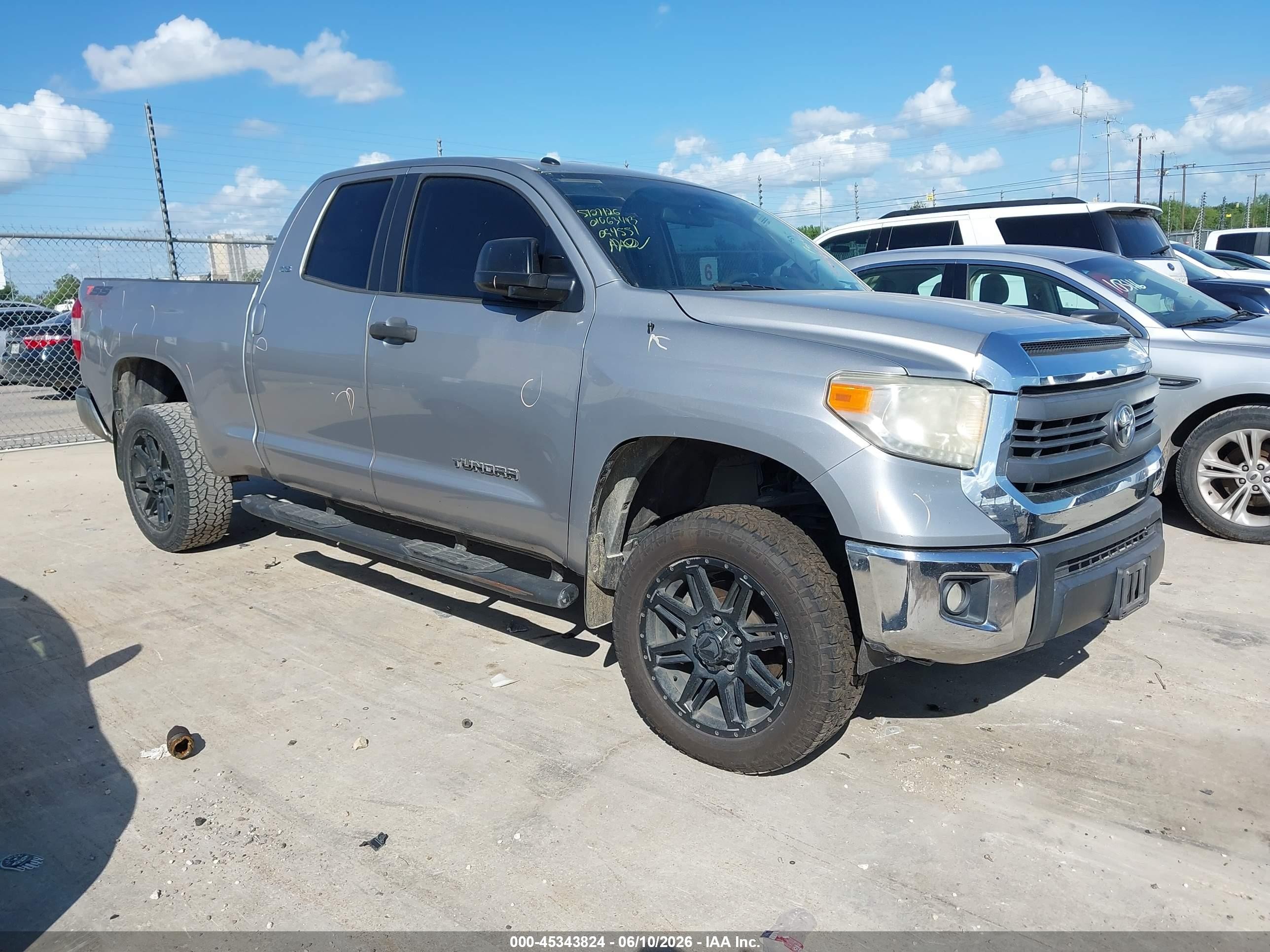 2015 Toyota Tundra Sr5 4.6l V8 Silver vin: 5TFRM5F19FX094551