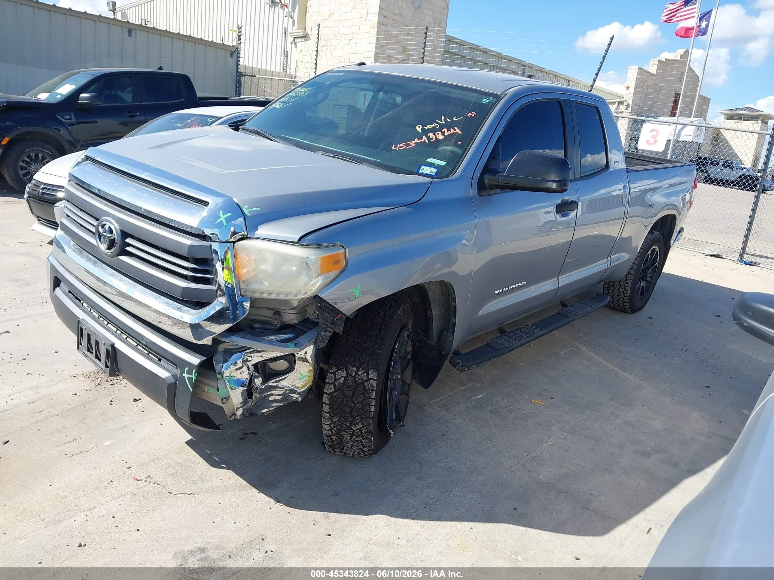 2015 Toyota Tundra Sr5 4.6l V8 Silver vin: 5TFRM5F19FX094551