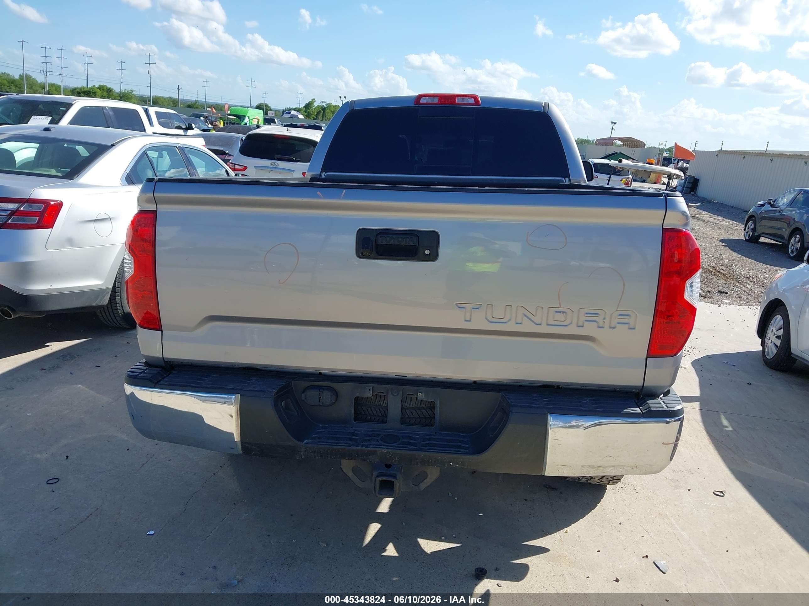 2015 Toyota Tundra Sr5 4.6l V8 Silver vin: 5TFRM5F19FX094551