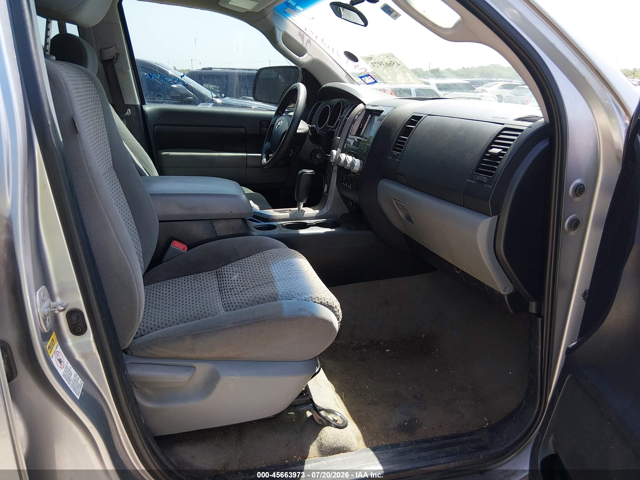 2010 Toyota Tundra Grade 4.6l V8 Light Blue vin: 5TFRM5F1XAX009998