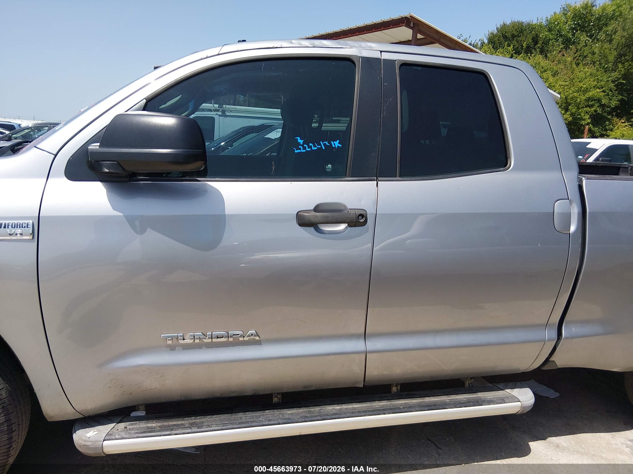 2010 Toyota Tundra Grade 4.6l V8 Light Blue vin: 5TFRM5F1XAX009998