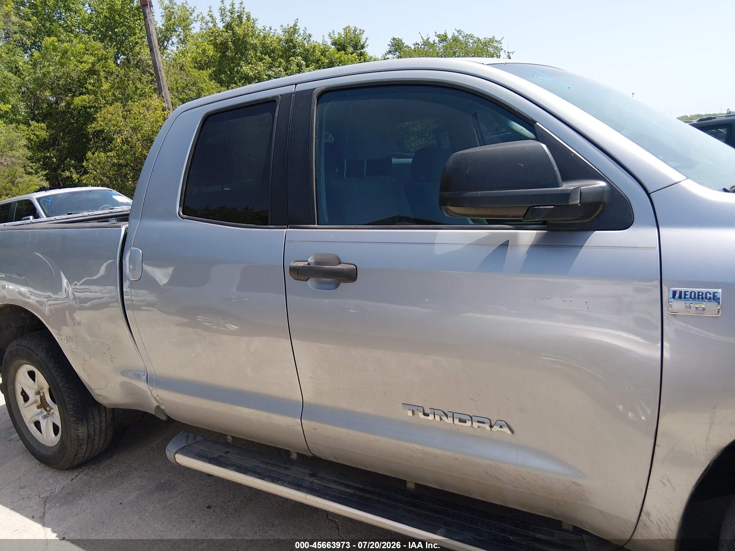 2010 Toyota Tundra Grade 4.6l V8 Light Blue vin: 5TFRM5F1XAX009998