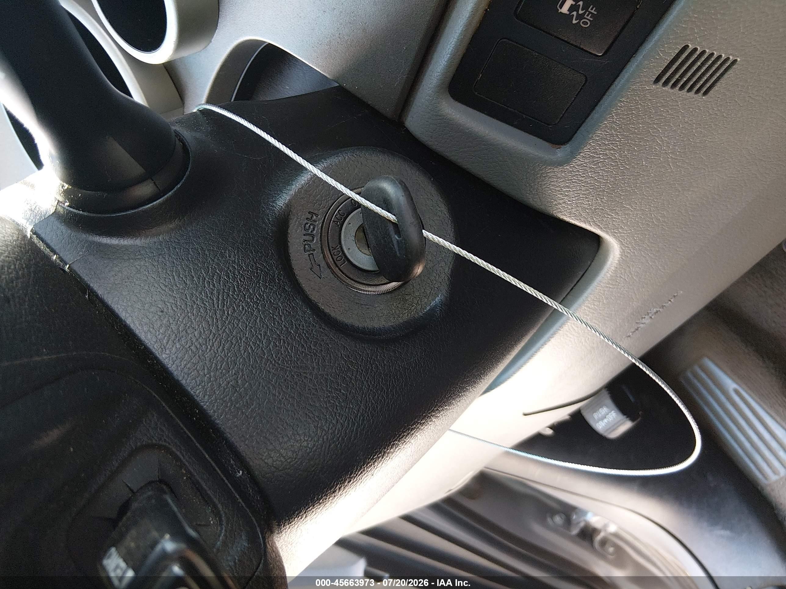 2010 Toyota Tundra Grade 4.6l V8 Light Blue vin: 5TFRM5F1XAX009998