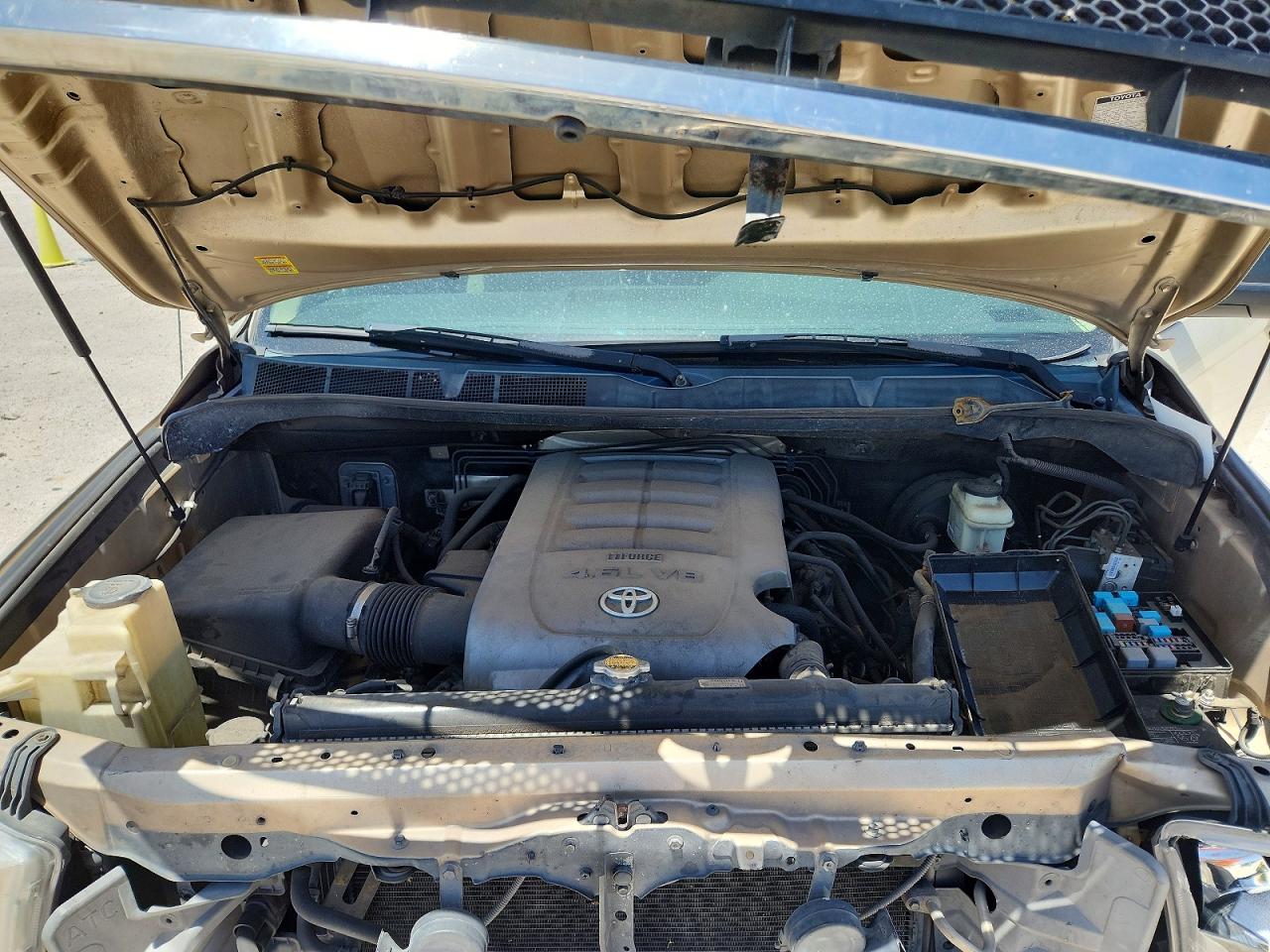 2010 Toyota Tundra Double Cab Sr5 Gold vin: 5TFRM5F1XAX017633