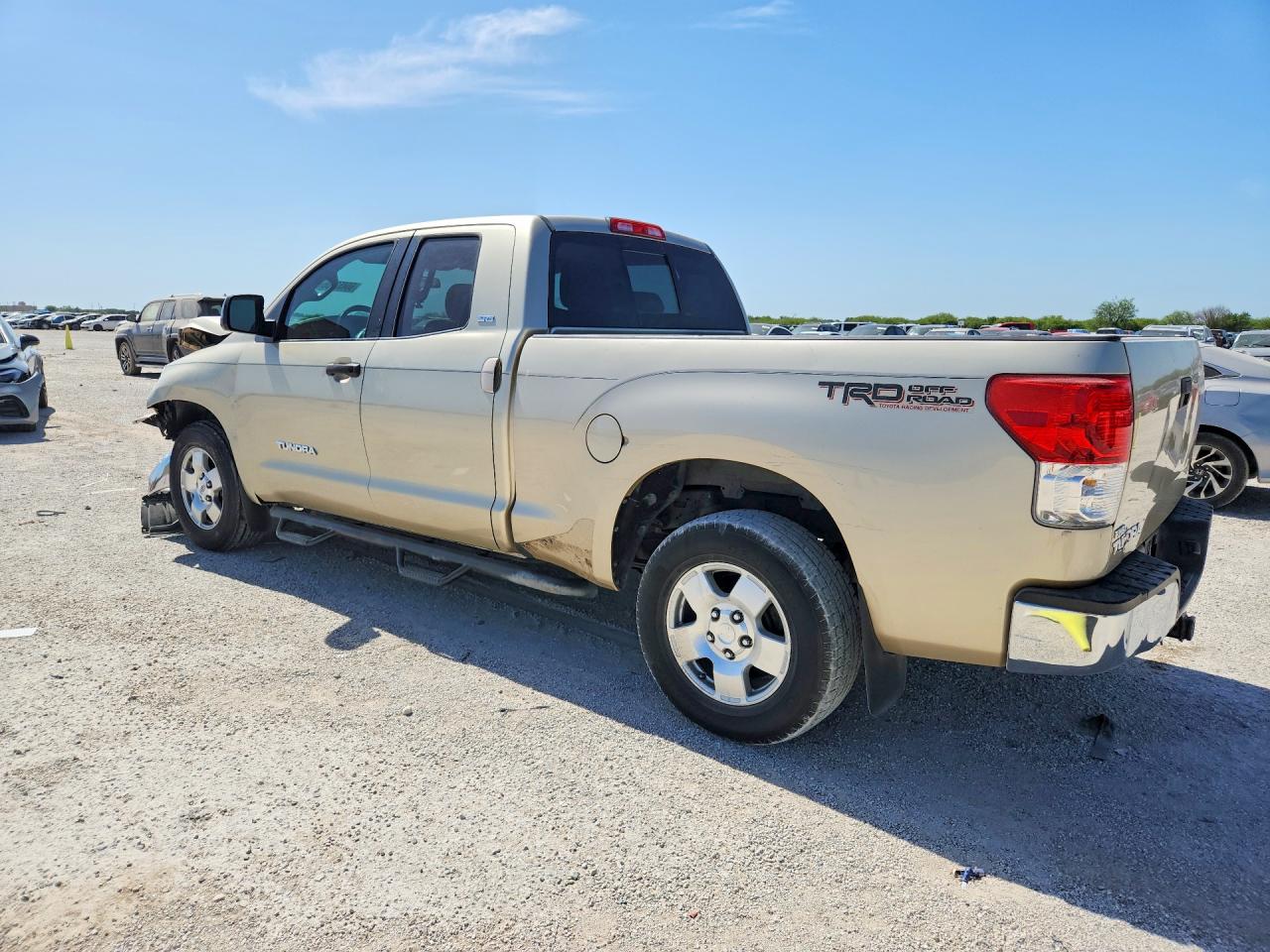 2010 Toyota Tundra Double Cab Sr5 Gold vin: 5TFRM5F1XAX017633