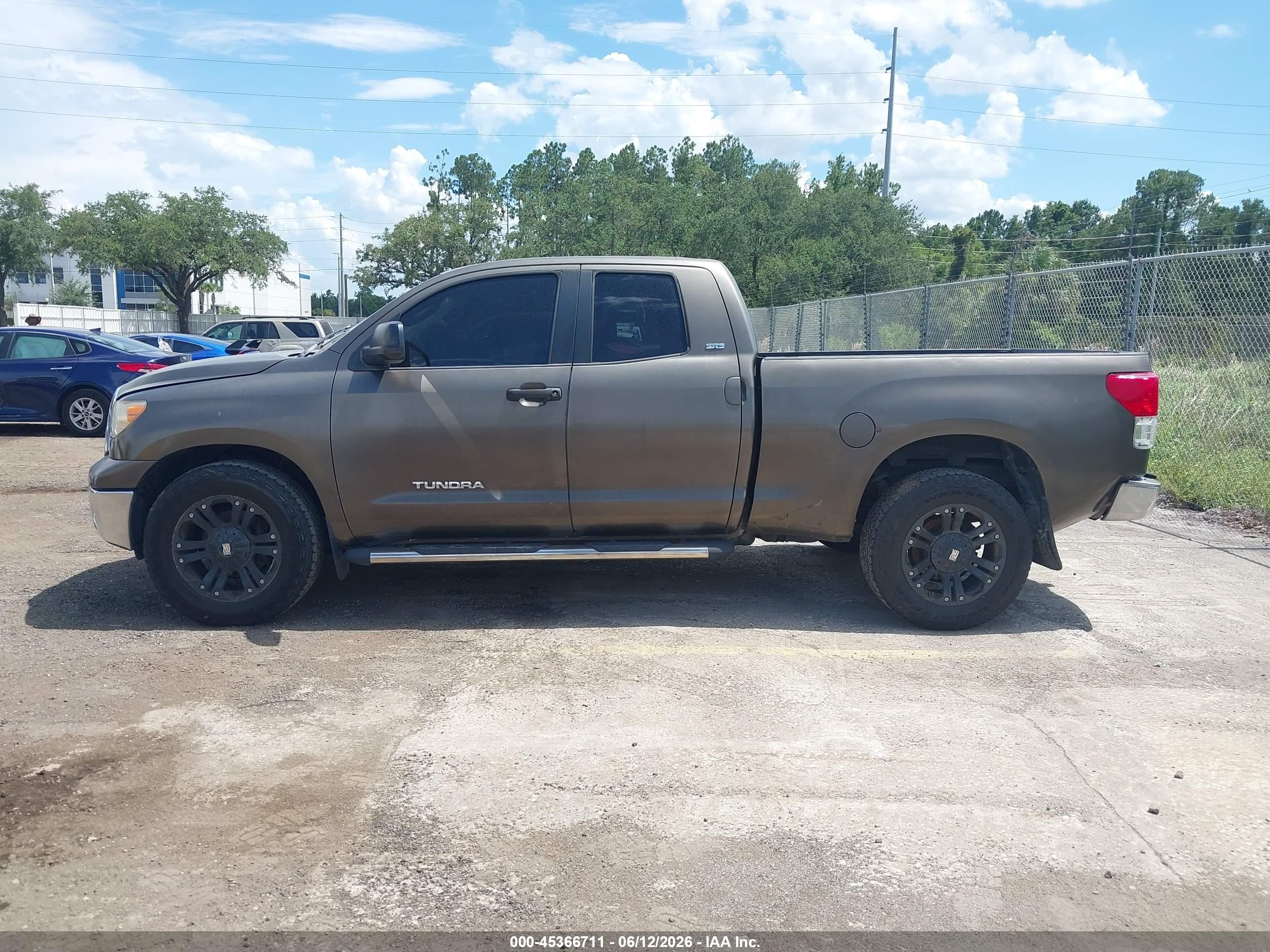 2011 Toyota Tundra Grade 4.6l V8 Gray vin: 5TFRM5F1XBX021831