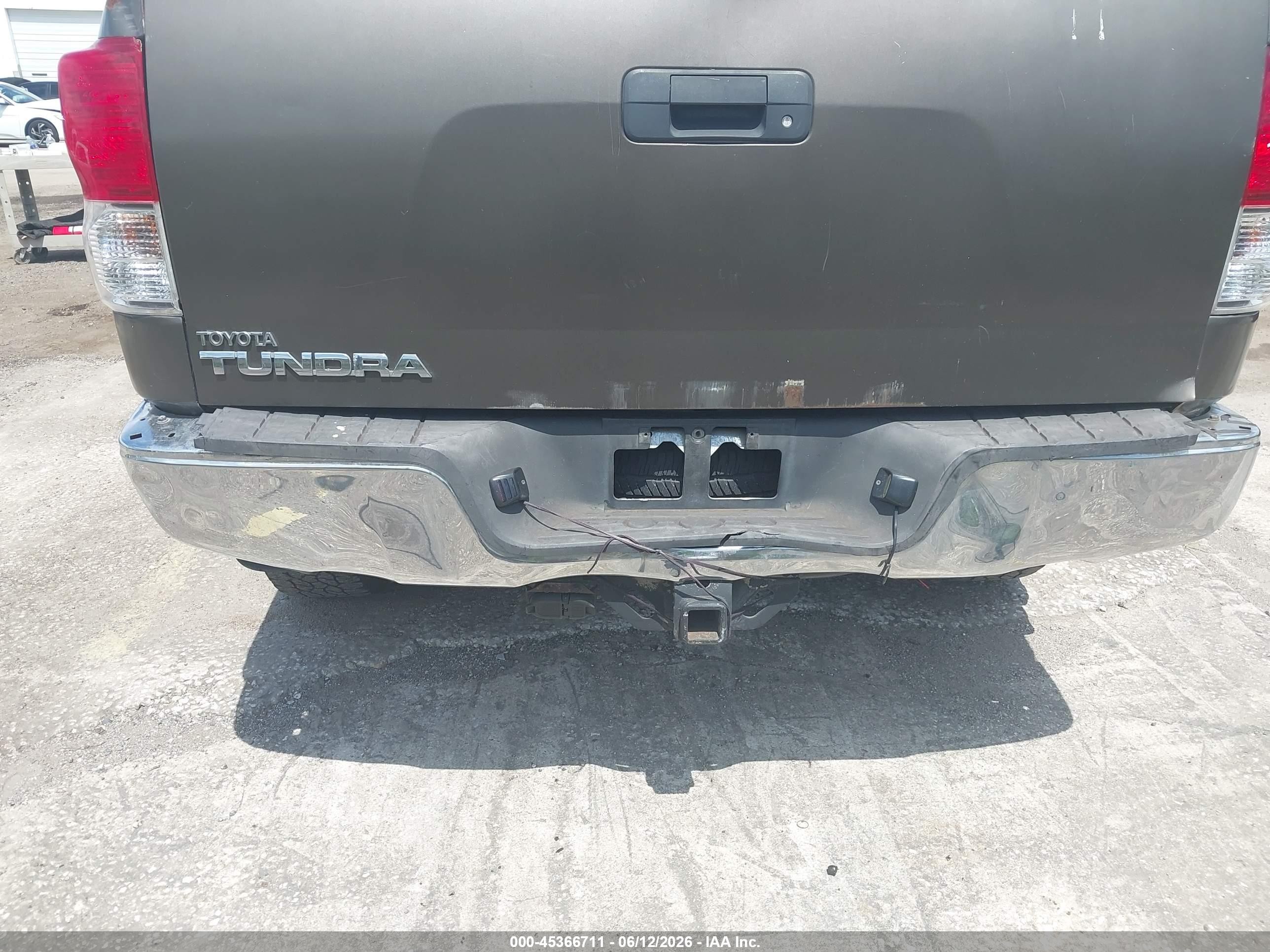 2011 Toyota Tundra Grade 4.6l V8 Gray vin: 5TFRM5F1XBX021831