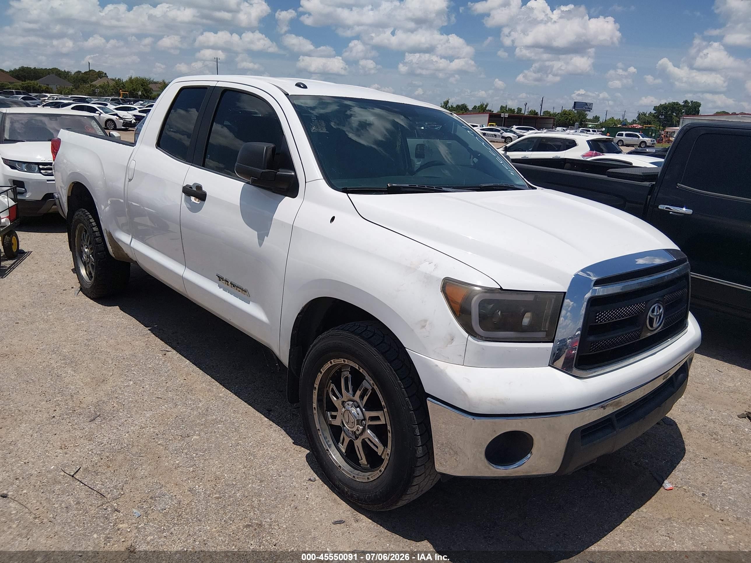 2012 Toyota Tundra Grade 4.6l V8 White vin: 5TFRM5F1XCX041675