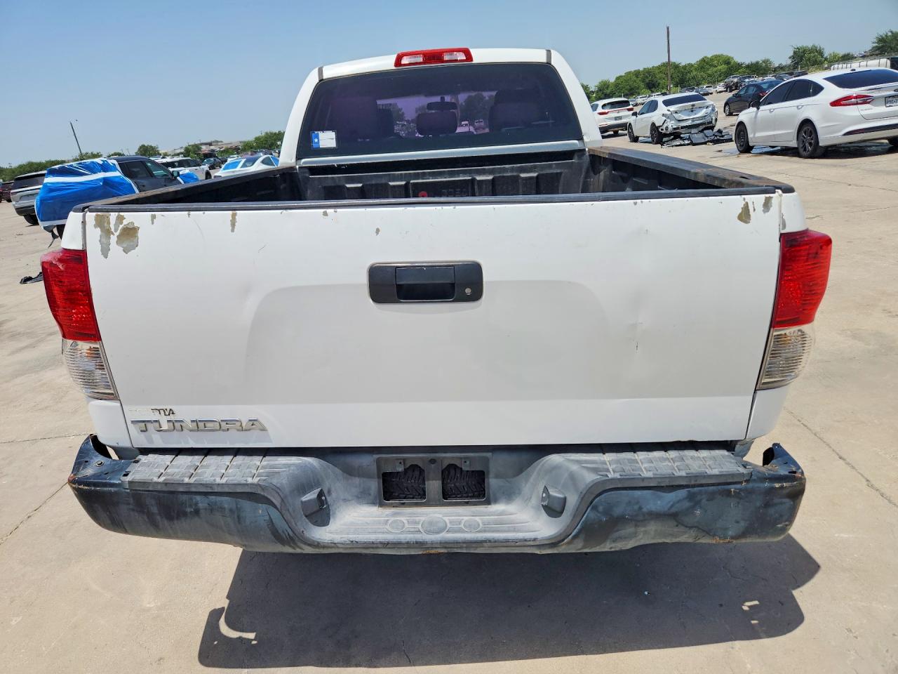 2012 Toyota Tundra Double Cab Sr5 White vin: 5TFRM5F1XCX043636