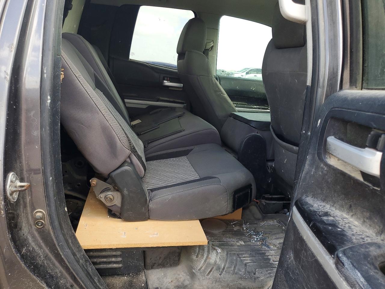 2015 Toyota Tundra Sr5 Gray vin: 5TFRM5F1XFX087589