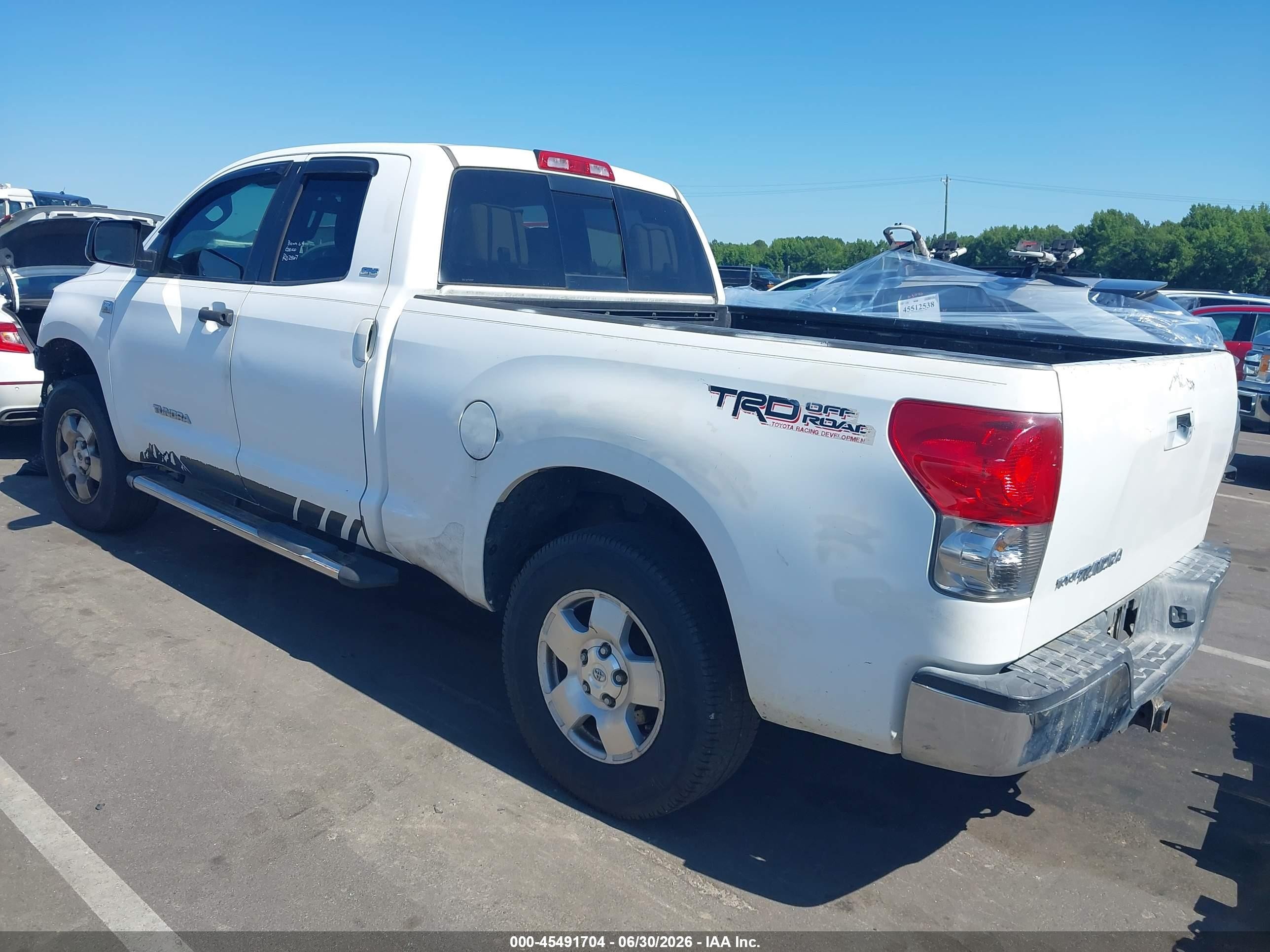 2007 Toyota Tundra Sr5 4.7l V8 White vin: 5TFRT54117X012691