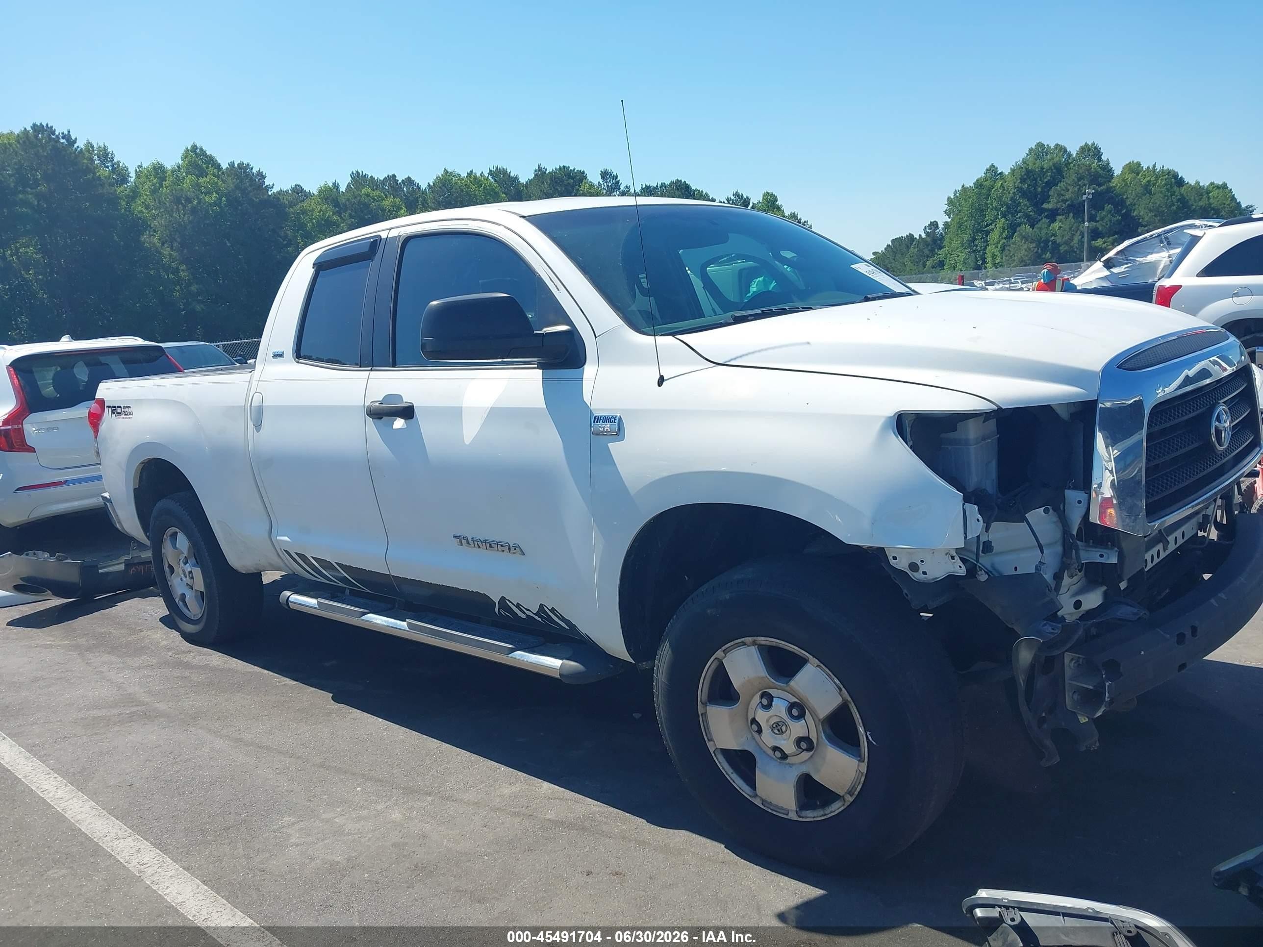 2007 Toyota Tundra Sr5 4.7l V8 White vin: 5TFRT54117X012691