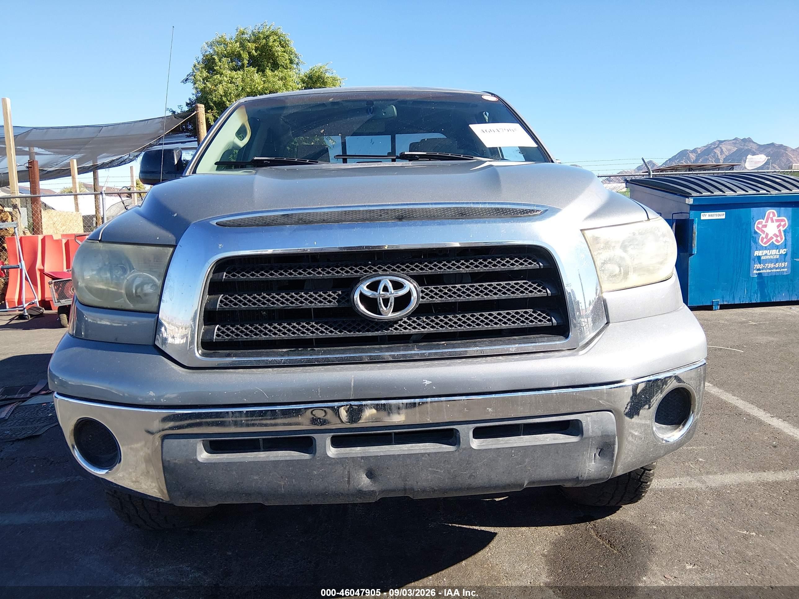 2007 Toyota Tundra Sr5 4.7l V8 Серебряный vin: 5TFRT54127X009671