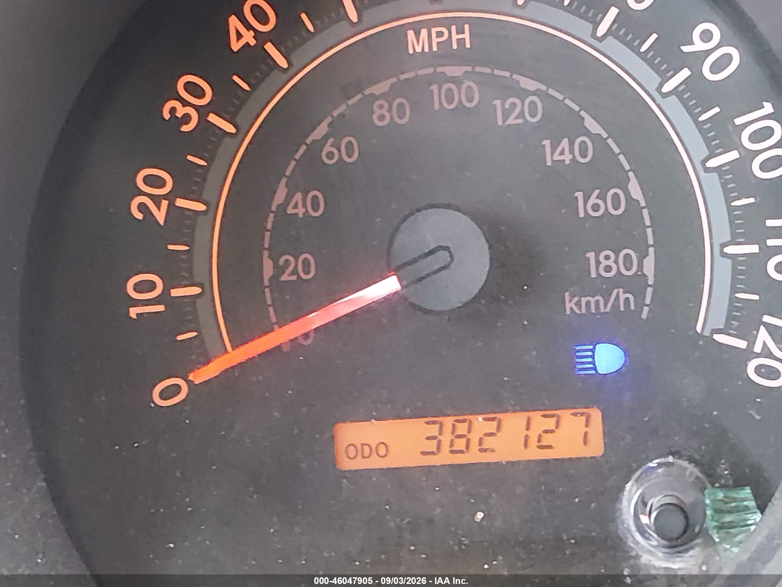 2007 Toyota Tundra Sr5 4.7l V8 Серебряный vin: 5TFRT54127X009671
