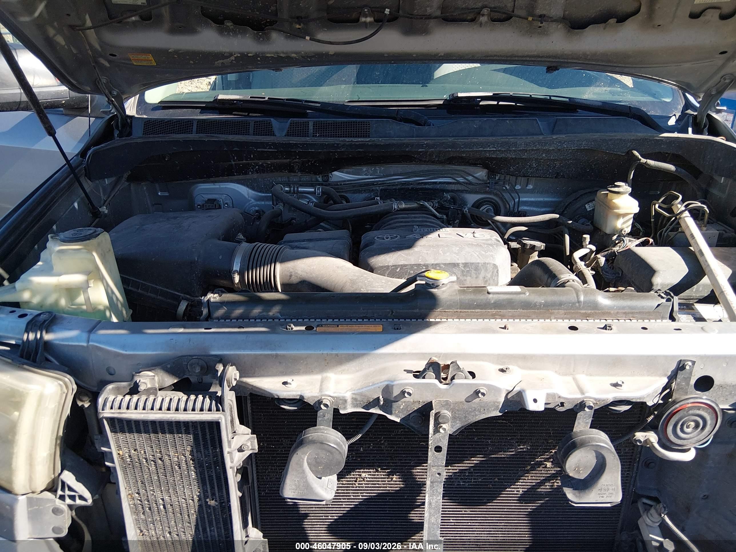 2007 Toyota Tundra Sr5 4.7l V8 Серебряный vin: 5TFRT54127X009671