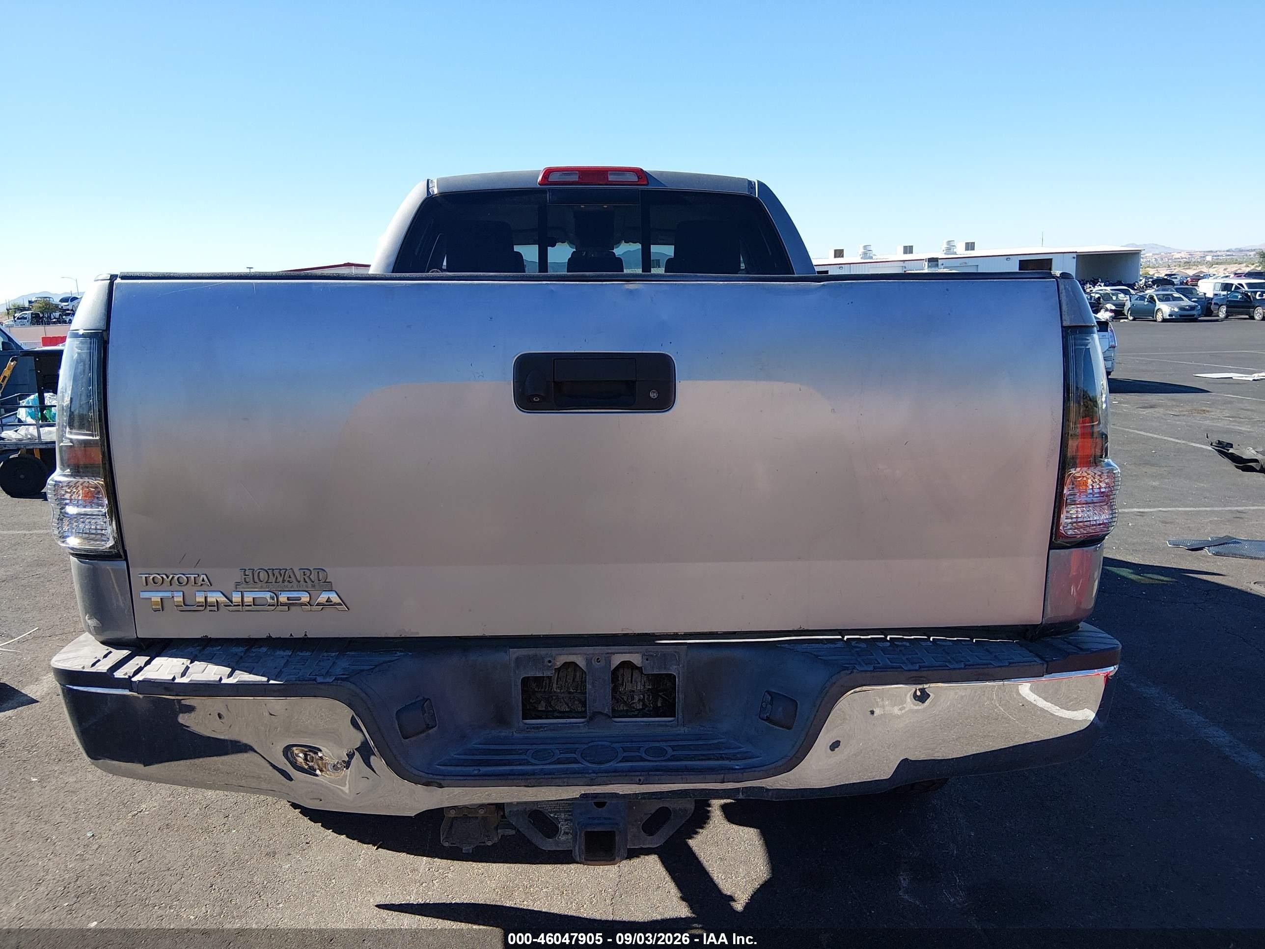 2007 Toyota Tundra Sr5 4.7l V8 Серебряный vin: 5TFRT54127X009671