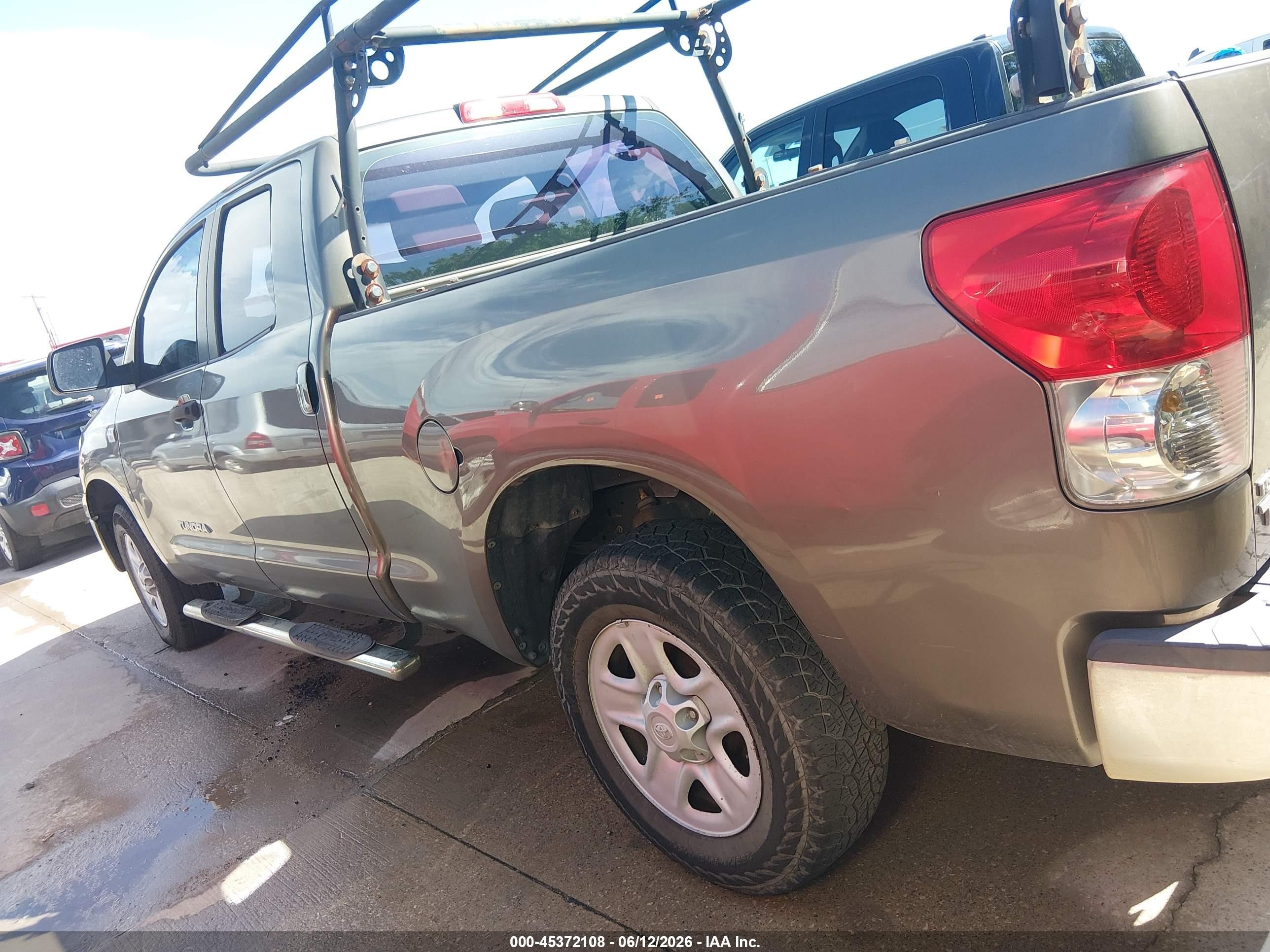 2008 Toyota Tundra Base 4.7l V8 Beige vin: 5TFRT54138X017604