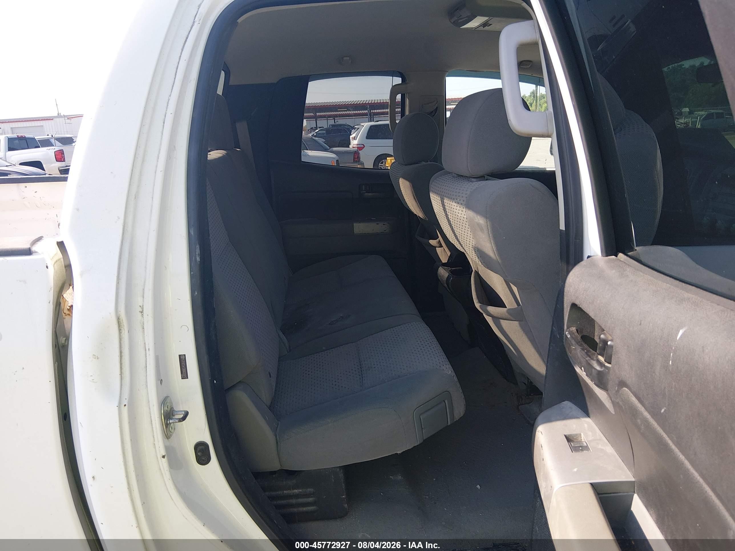 2008 Toyota Tundra Sr5 4.7l V8 Белый vin: 5TFRT54138X020017
