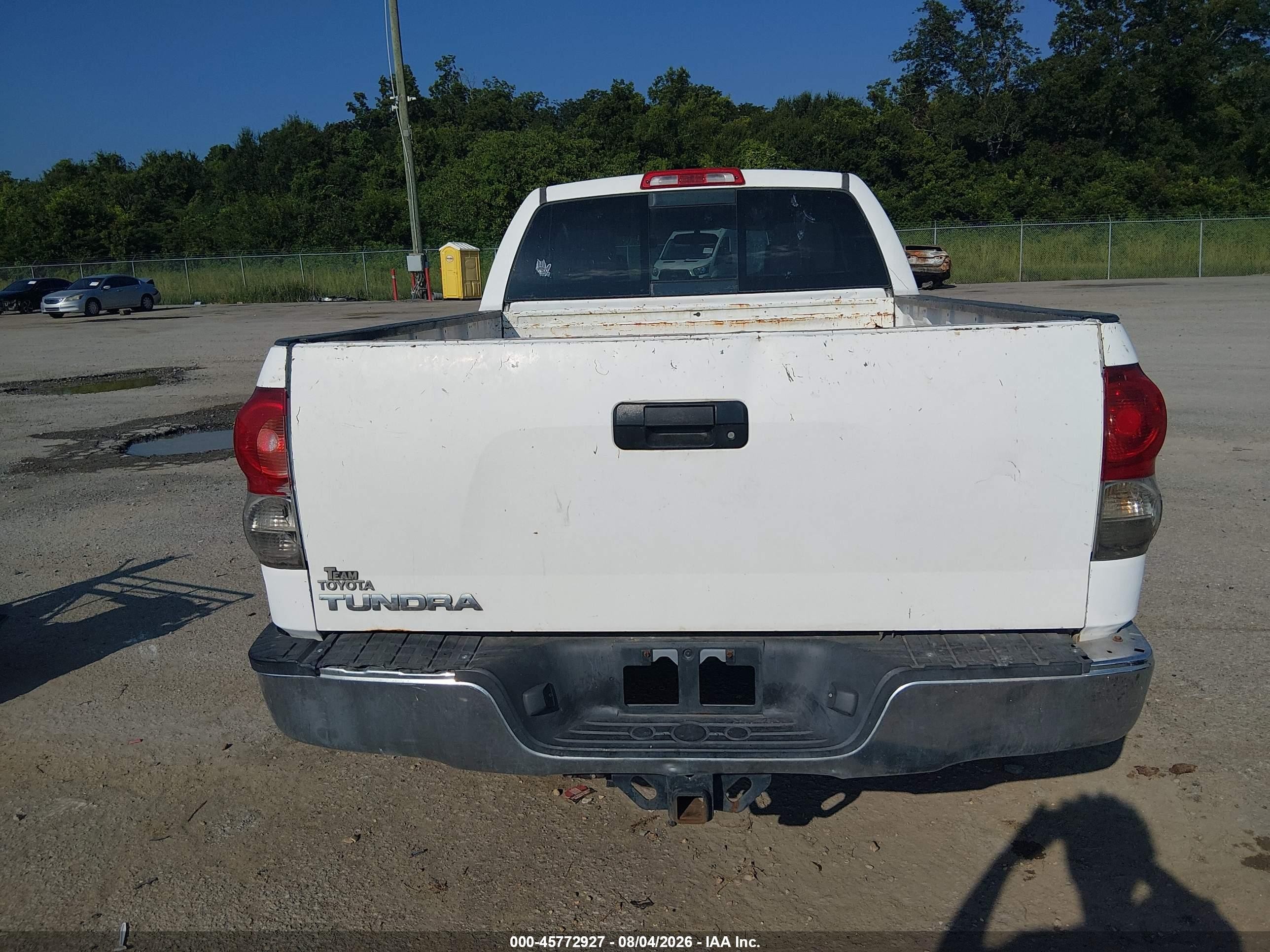 2008 Toyota Tundra Sr5 4.7l V8 Белый vin: 5TFRT54138X020017