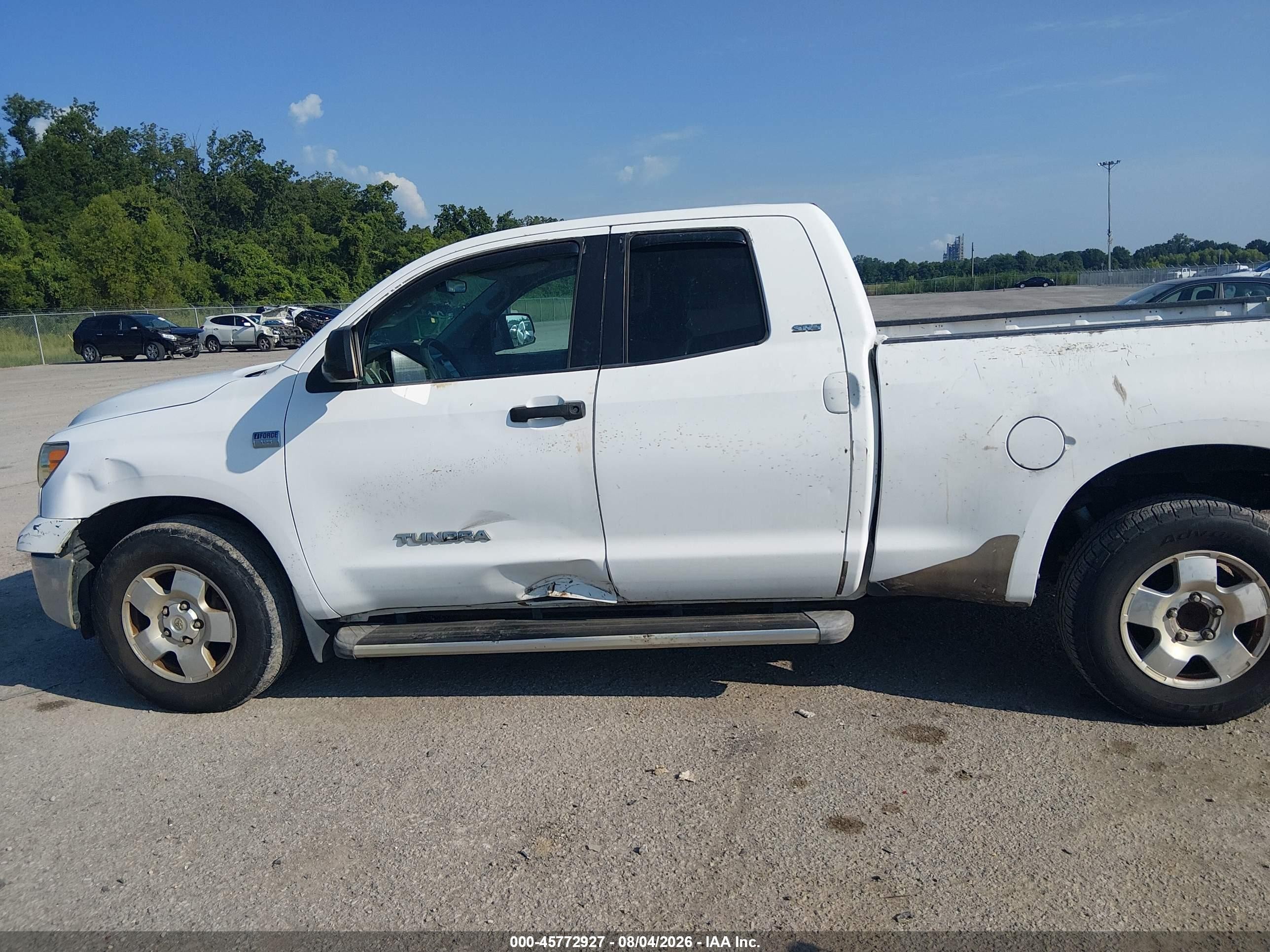 2008 Toyota Tundra Sr5 4.7l V8 Белый vin: 5TFRT54138X020017
