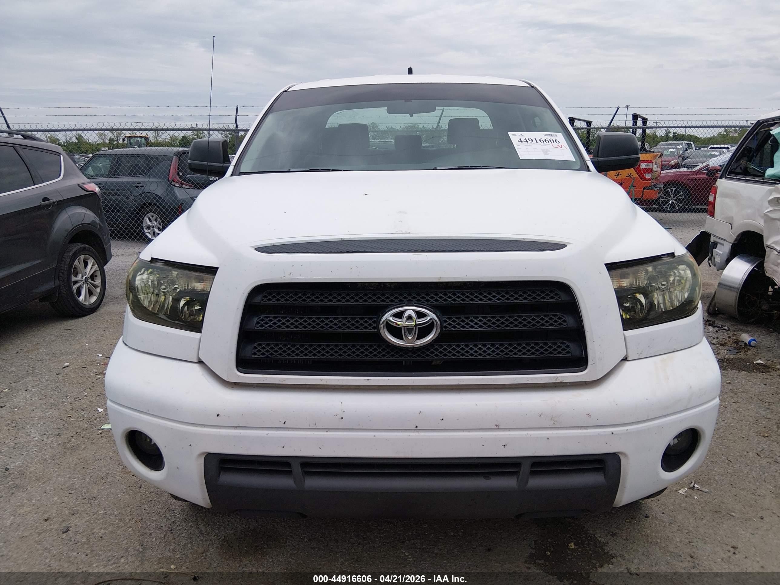 2009 Toyota Tundra Grade 4.7l V8 White vin: 5TFRT54149X028029