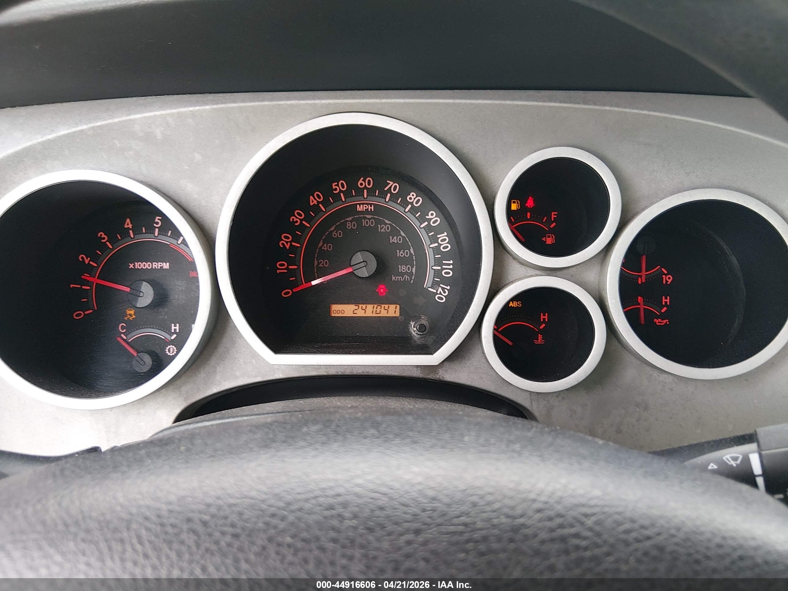 2009 Toyota Tundra Grade 4.7l V8 White vin: 5TFRT54149X028029