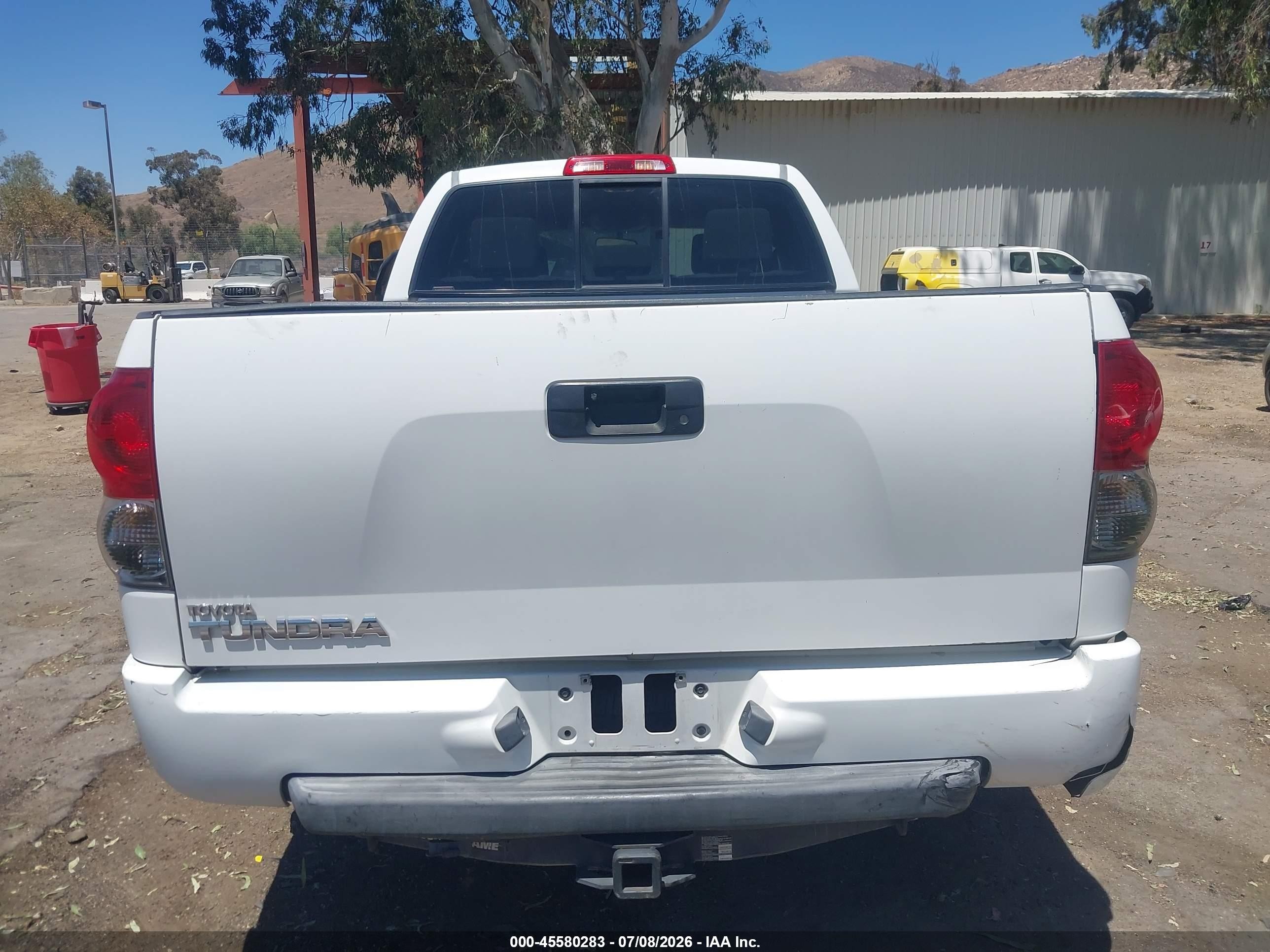 2007 Toyota Tundra Sr5 4.7l V8 White vin: 5TFRT54167X008202