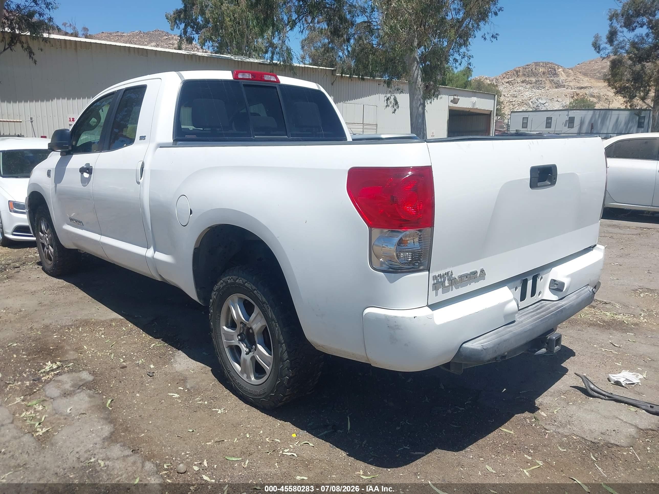 2007 Toyota Tundra Sr5 4.7l V8 White vin: 5TFRT54167X008202