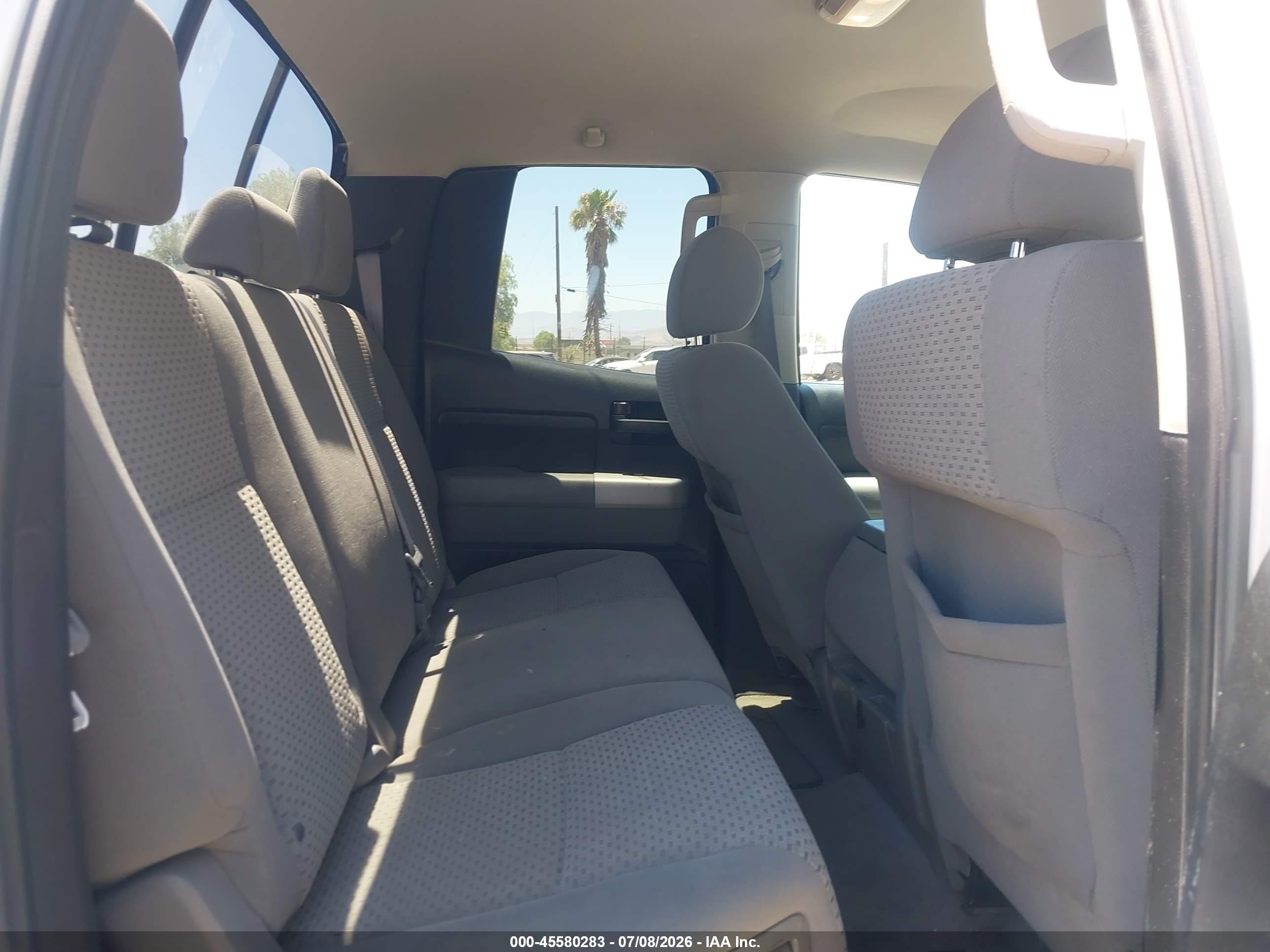 2007 Toyota Tundra Sr5 4.7l V8 White vin: 5TFRT54167X008202