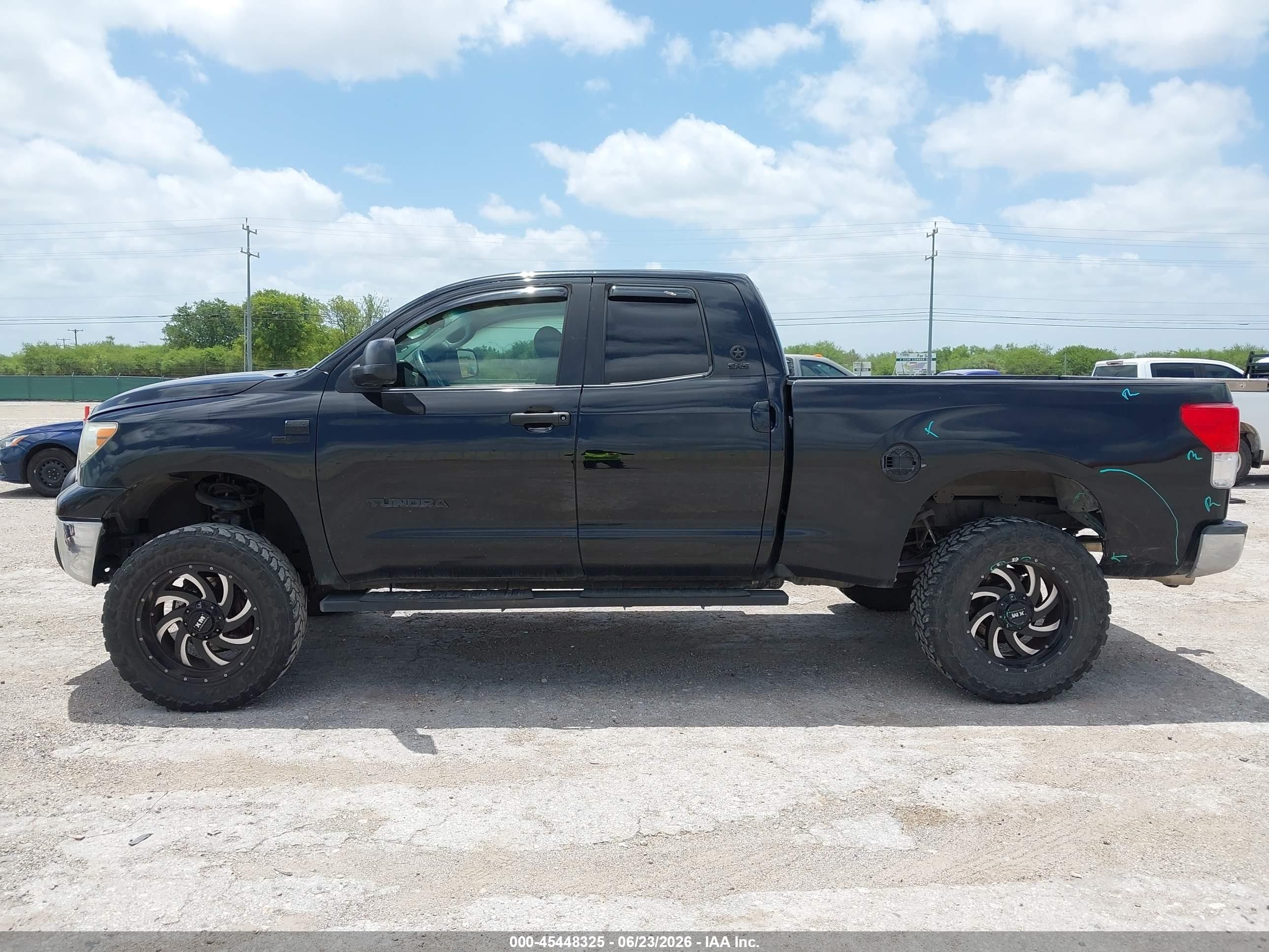 2007 Toyota Tundra Sr5 4.7l V8 Black vin: 5TFRT54187X009478