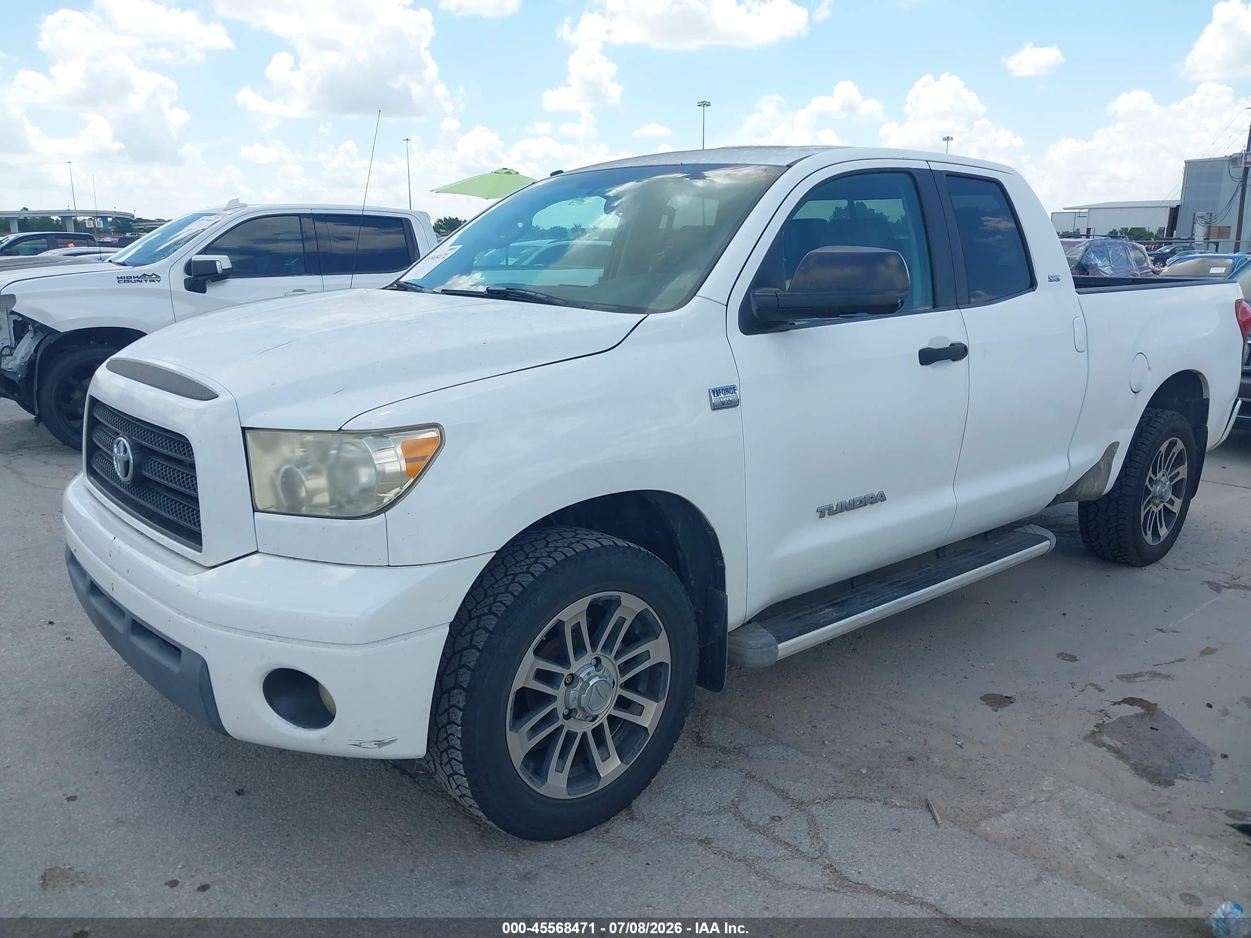 2008 Toyota Tundra Sr5 4.7l V8 White vin: 5TFRT54188X017601