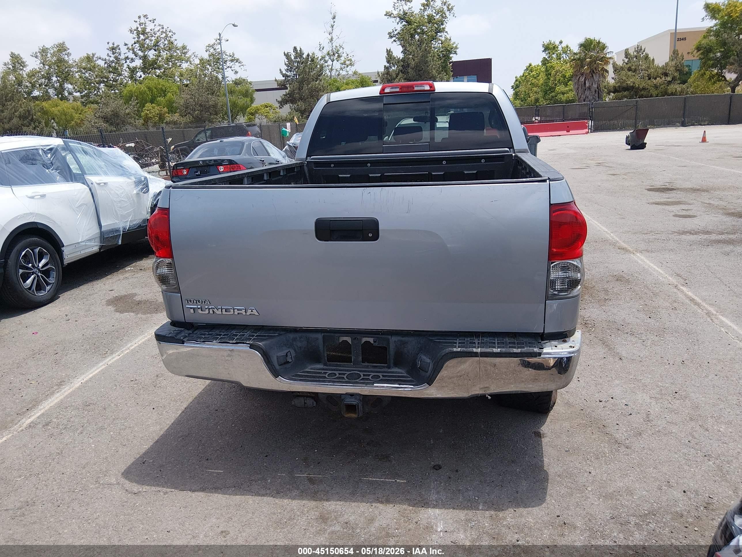 2009 Toyota Tundra Sr5 4.7l V8 Серебряный vin: 5TFRT54189X029085
