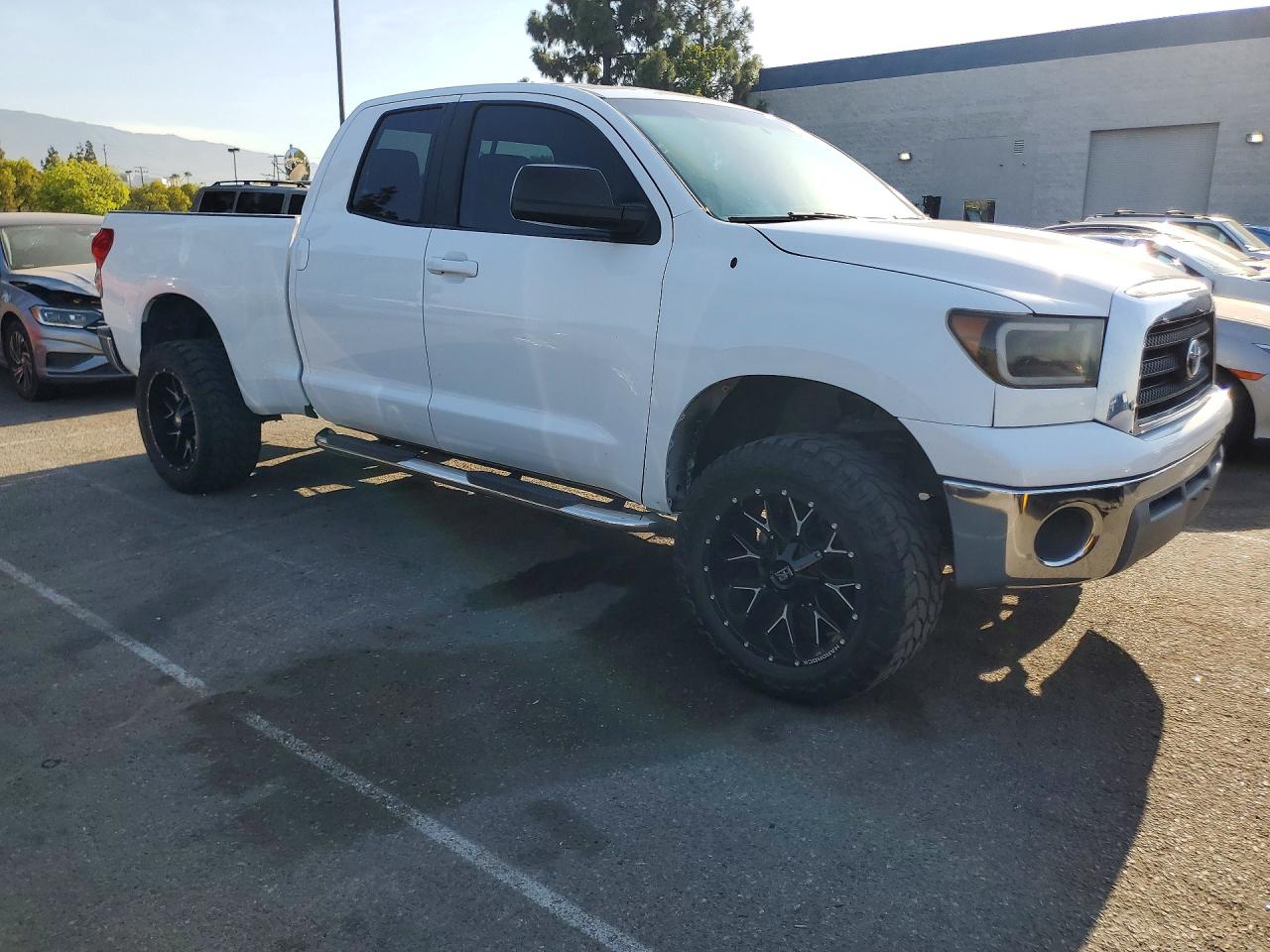 2008 Toyota Tundra Grade White vin: 5TFRT54198X021625
