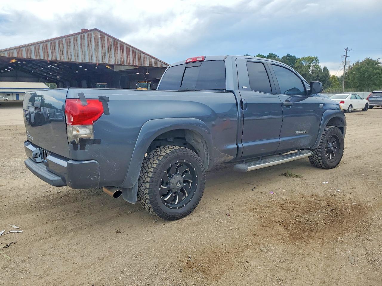 2008 Toyota Tundra Sr5 Blue vin: 5TFRT541X8X016417
