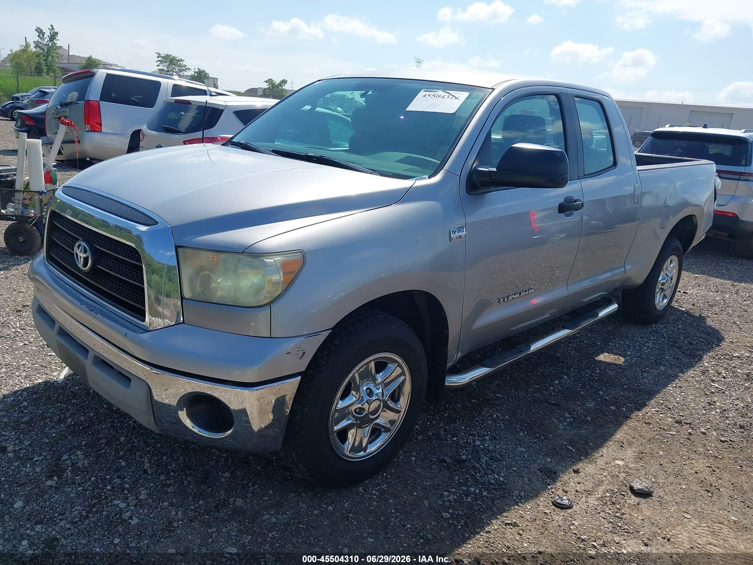 2008 Toyota Tundra Base 4.7l V8 Silver vin: 5TFRT541X8X020063