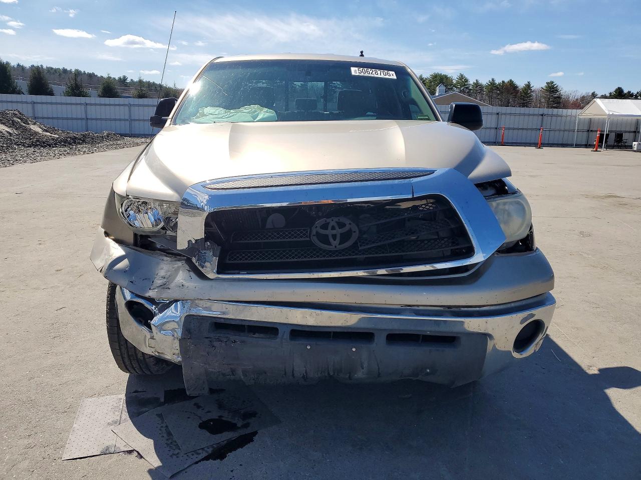 2008 Toyota Tundra Sr5 Gold vin: 5TFRT541X8X023142