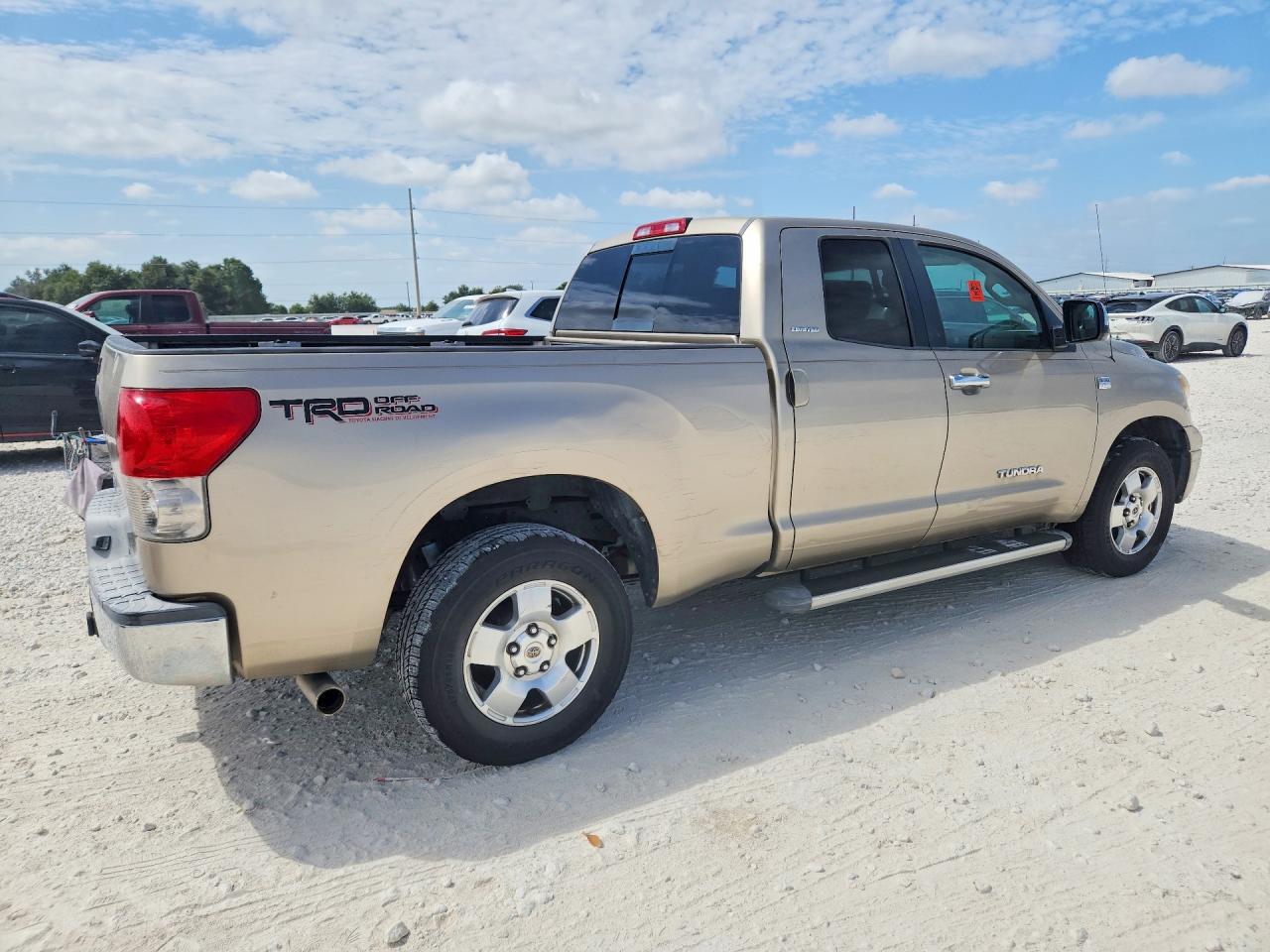 2007 Toyota Tundra Limited Tan vin: 5TFRT58187X003139