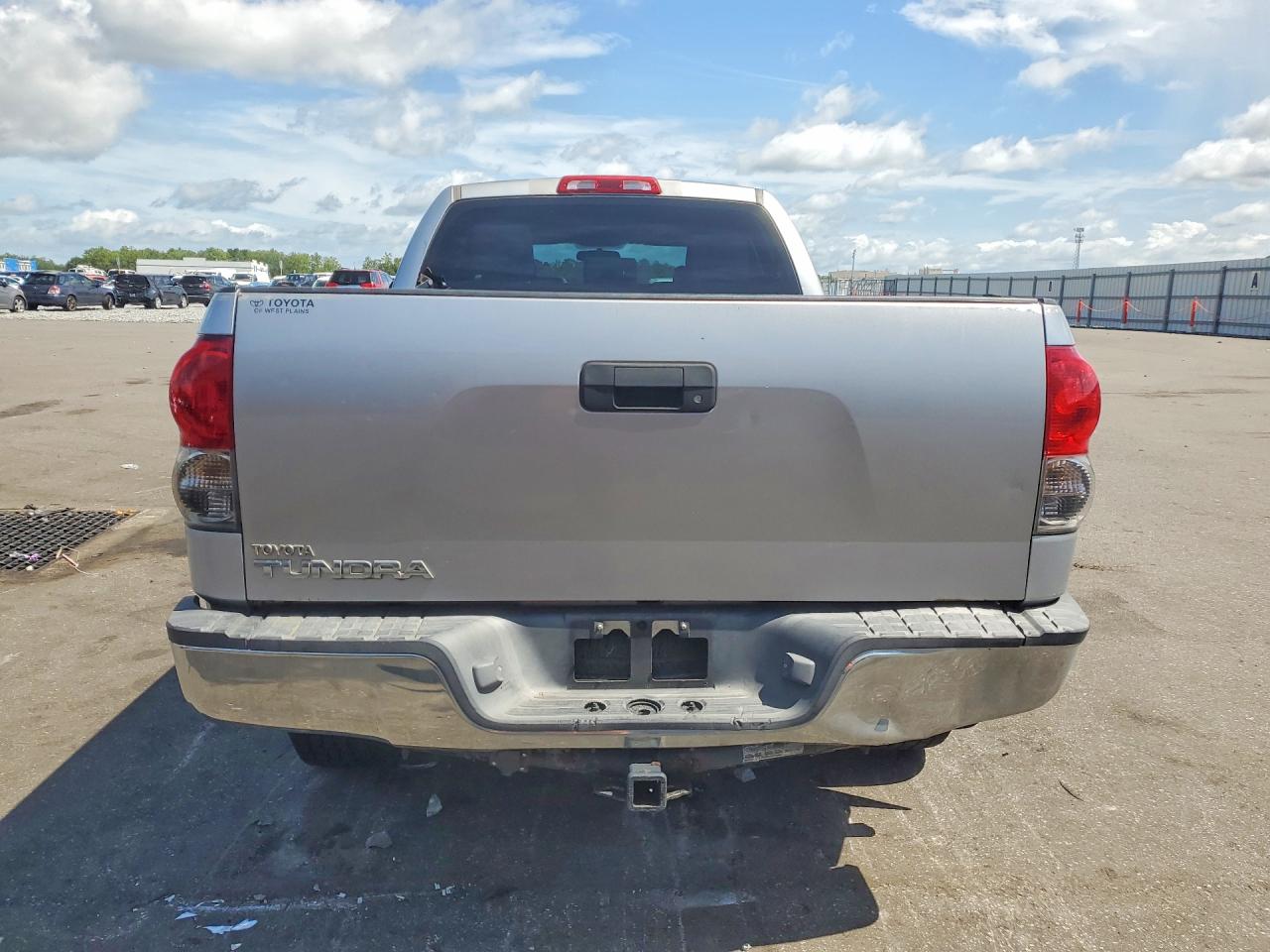 2008 Toyota Tundra Grade Silver vin: 5TFRU54128X013119