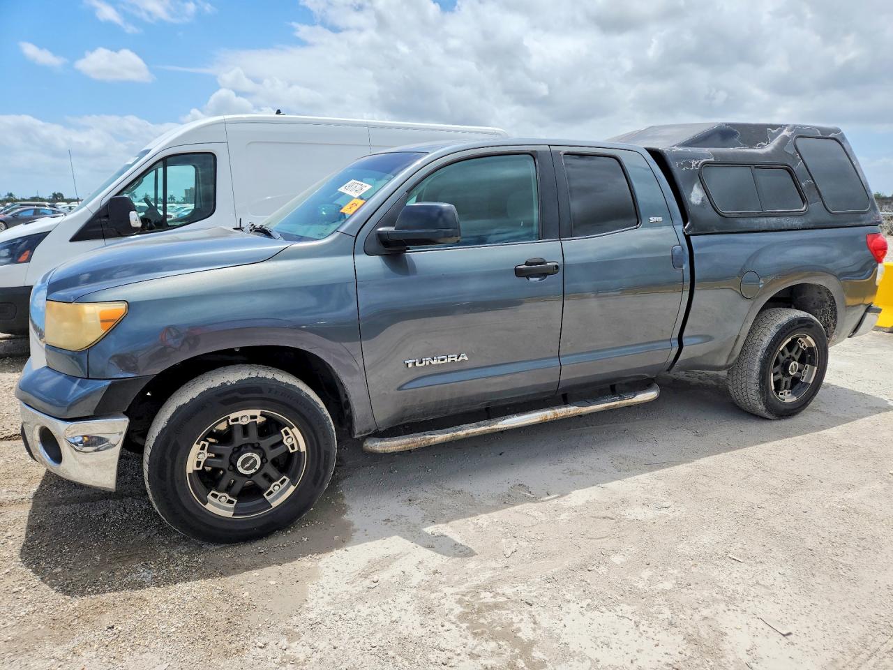 2007 Toyota Tundra Double Cab Sr5 Gray vin: 5TFRU54147X005859