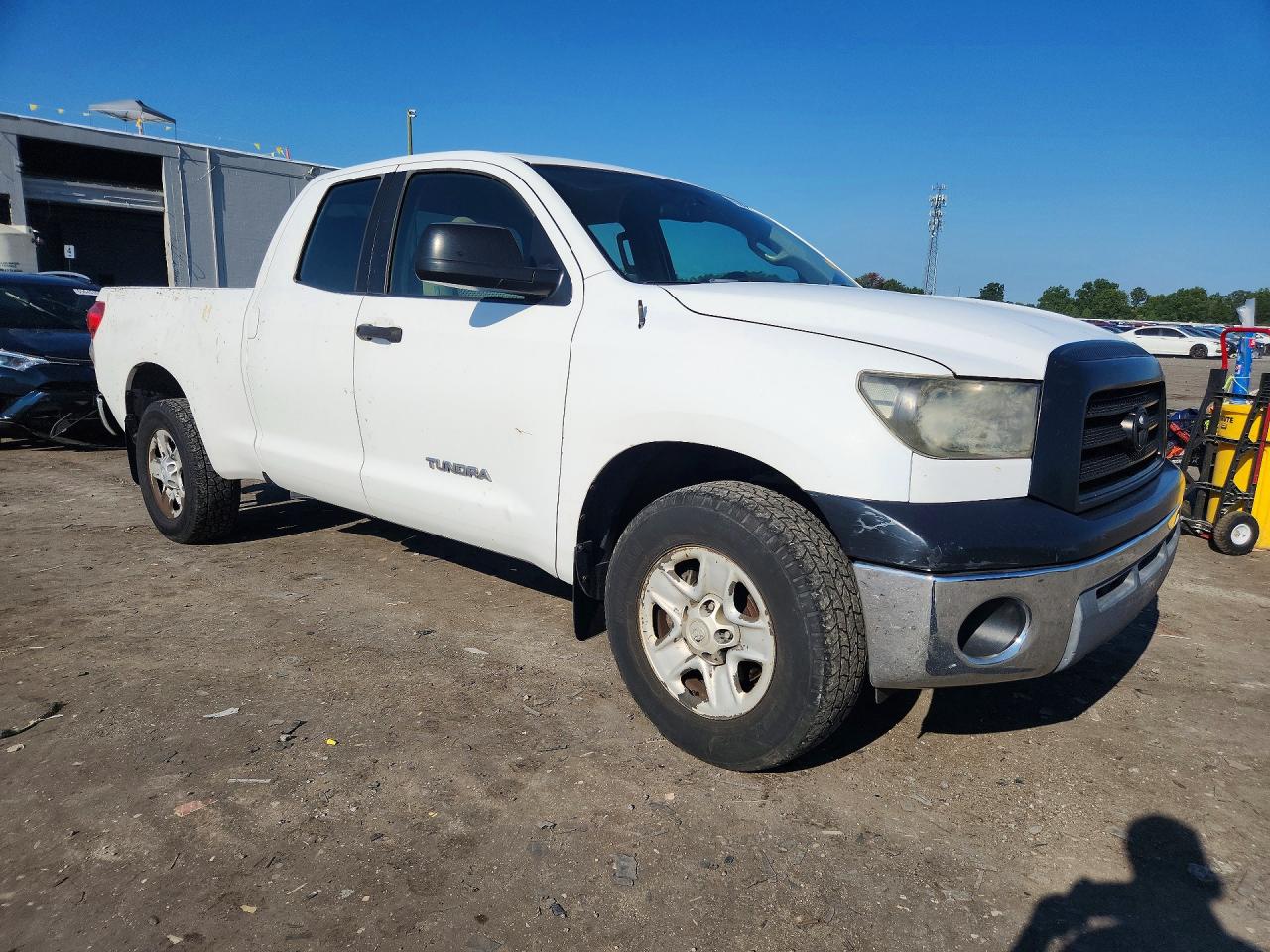 2008 Toyota Tundra Grade White vin: 5TFRU54148X010402