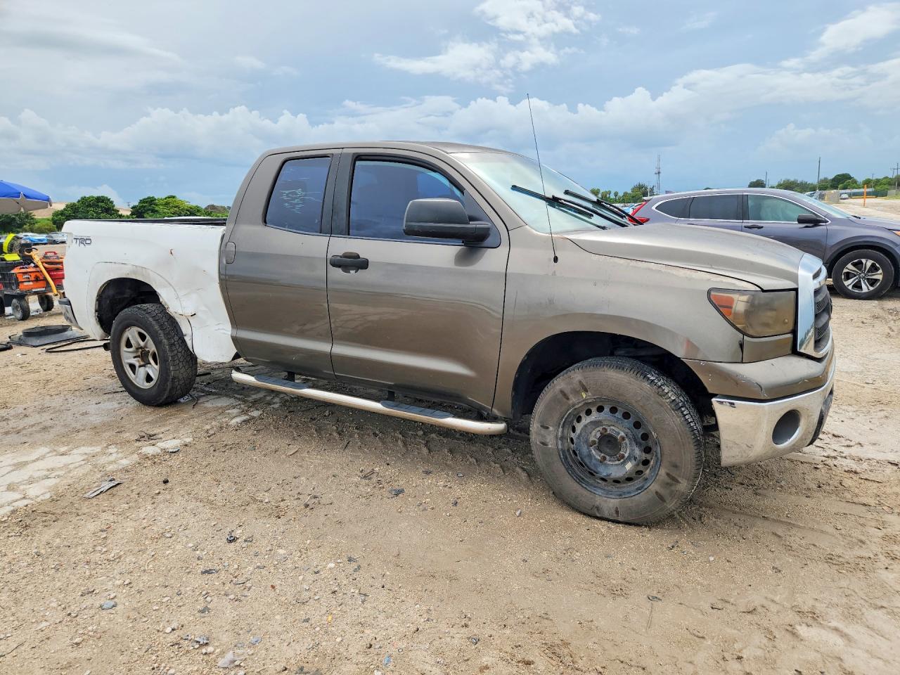 2010 Toyota Tundra Double Cab Sr5 Brown vin: 5TFRU5F10AX021223
