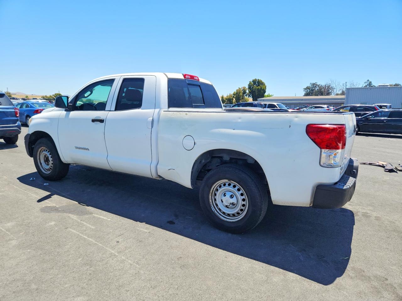 2010 Toyota Tundra Double Cab Sr5 White vin: 5TFRU5F10AX024090