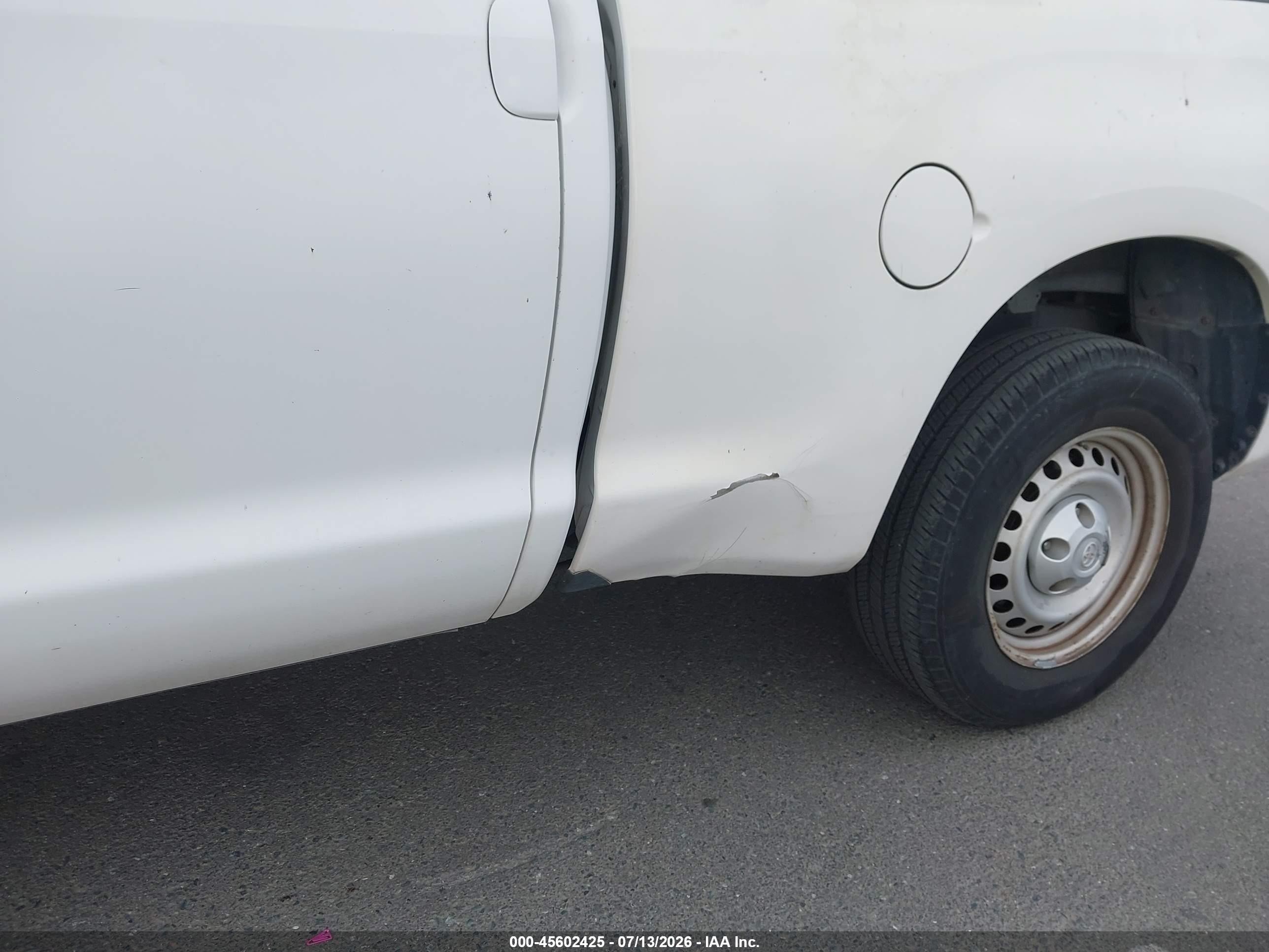 2010 Toyota Tundra Grade V6 White vin: 5TFRU5F10AX024090
