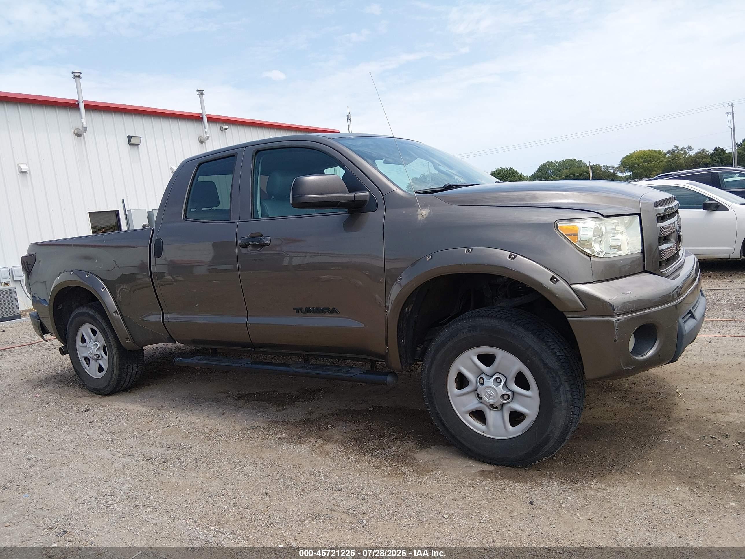 2013 Toyota Tundra Grade V6 Brown vin: 5TFRU5F11DX029576