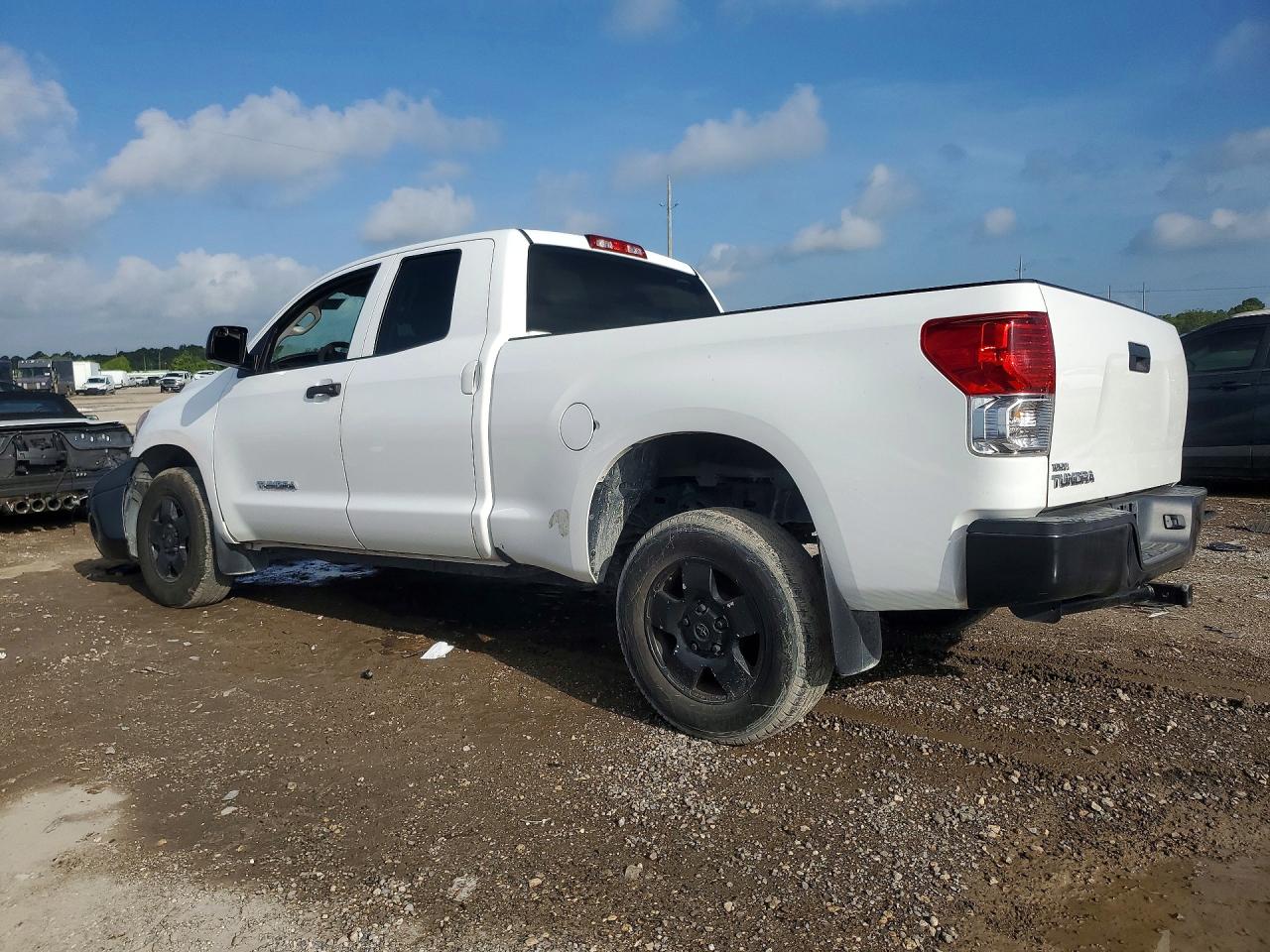 2013 Toyota Tundra Double Cab Sr5 White vin: 5TFRU5F12DX029778