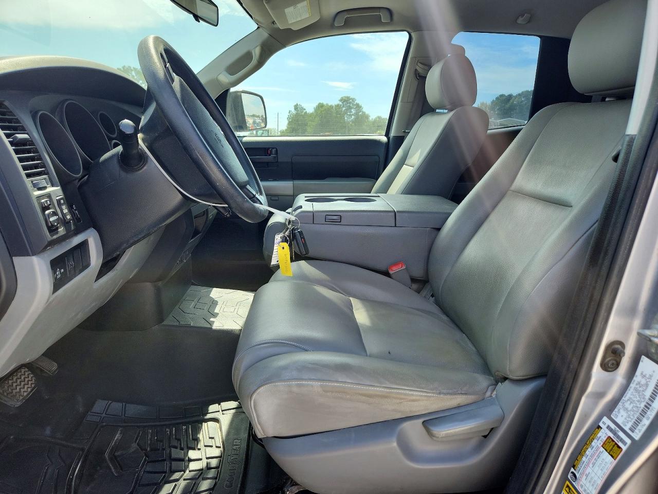 2012 Toyota Tundra Double Cab Sr5 Серебряный vin: 5TFRU5F13CX028198