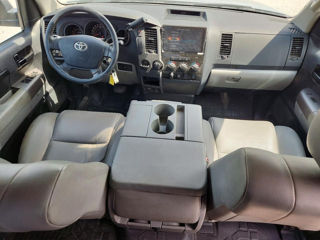 2012 Toyota Tundra Double Cab Sr5 Серебряный vin: 5TFRU5F13CX028198