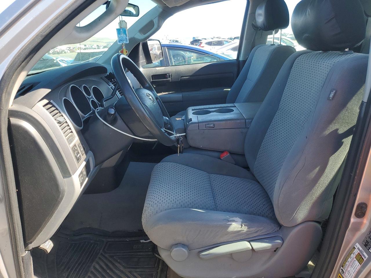 2010 Toyota Tundra Double Cab Sr5 Silver vin: 5TFRU5F14AX022990