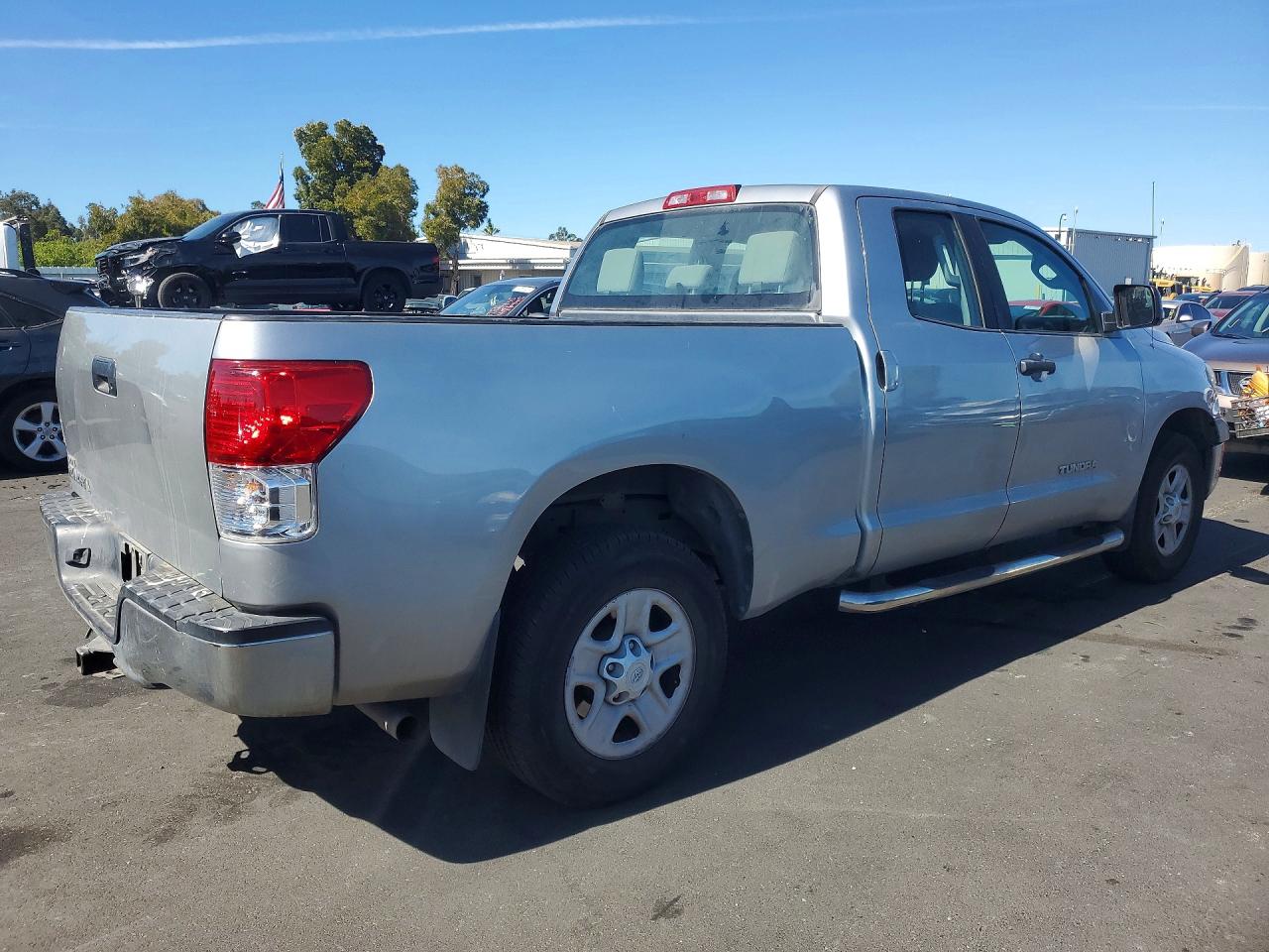 2010 Toyota Tundra Double Cab Sr5 Silver vin: 5TFRU5F14AX022990