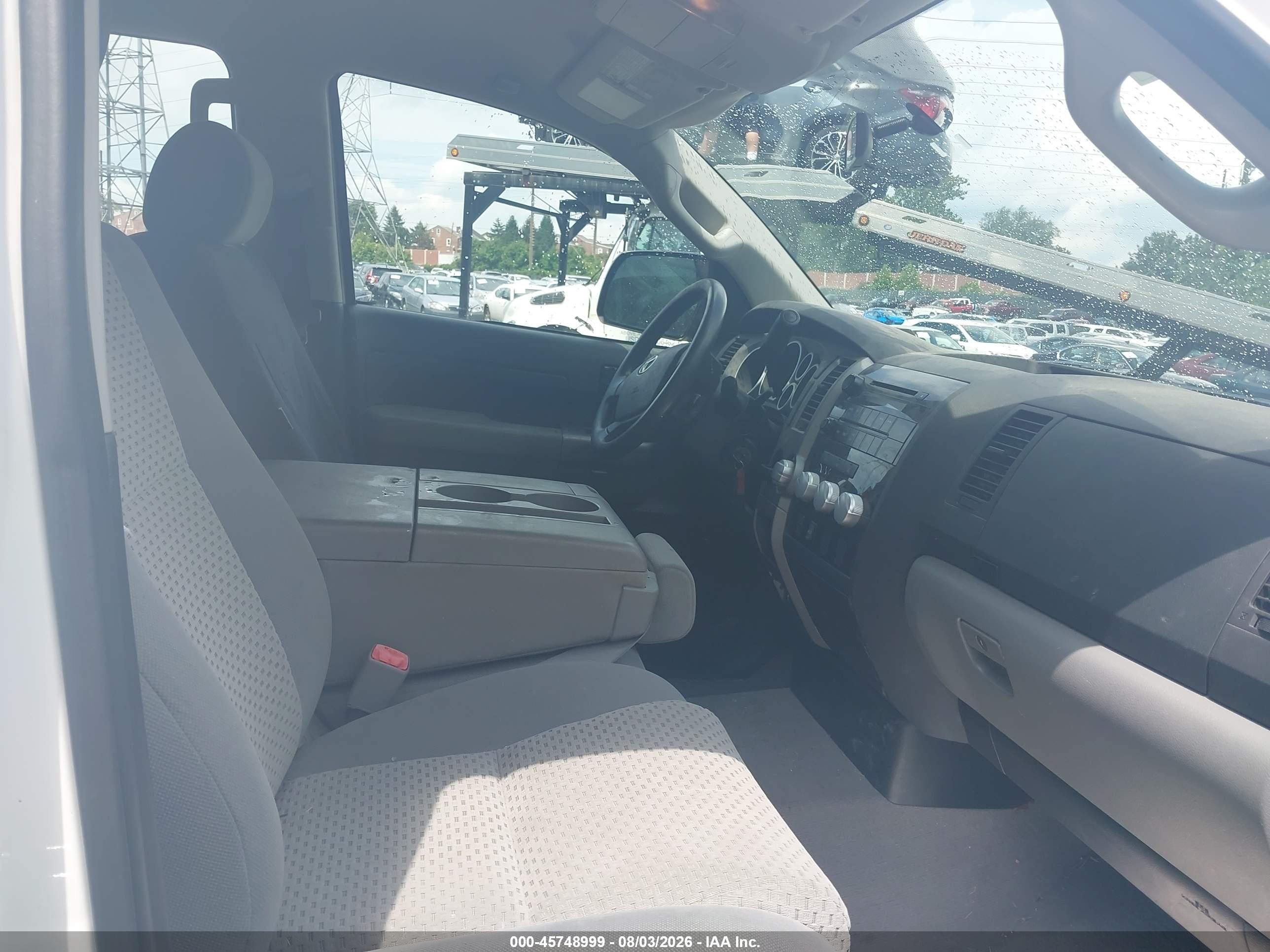 2011 Toyota Tundra Grade V6 Белый vin: 5TFRU5F15BX024331